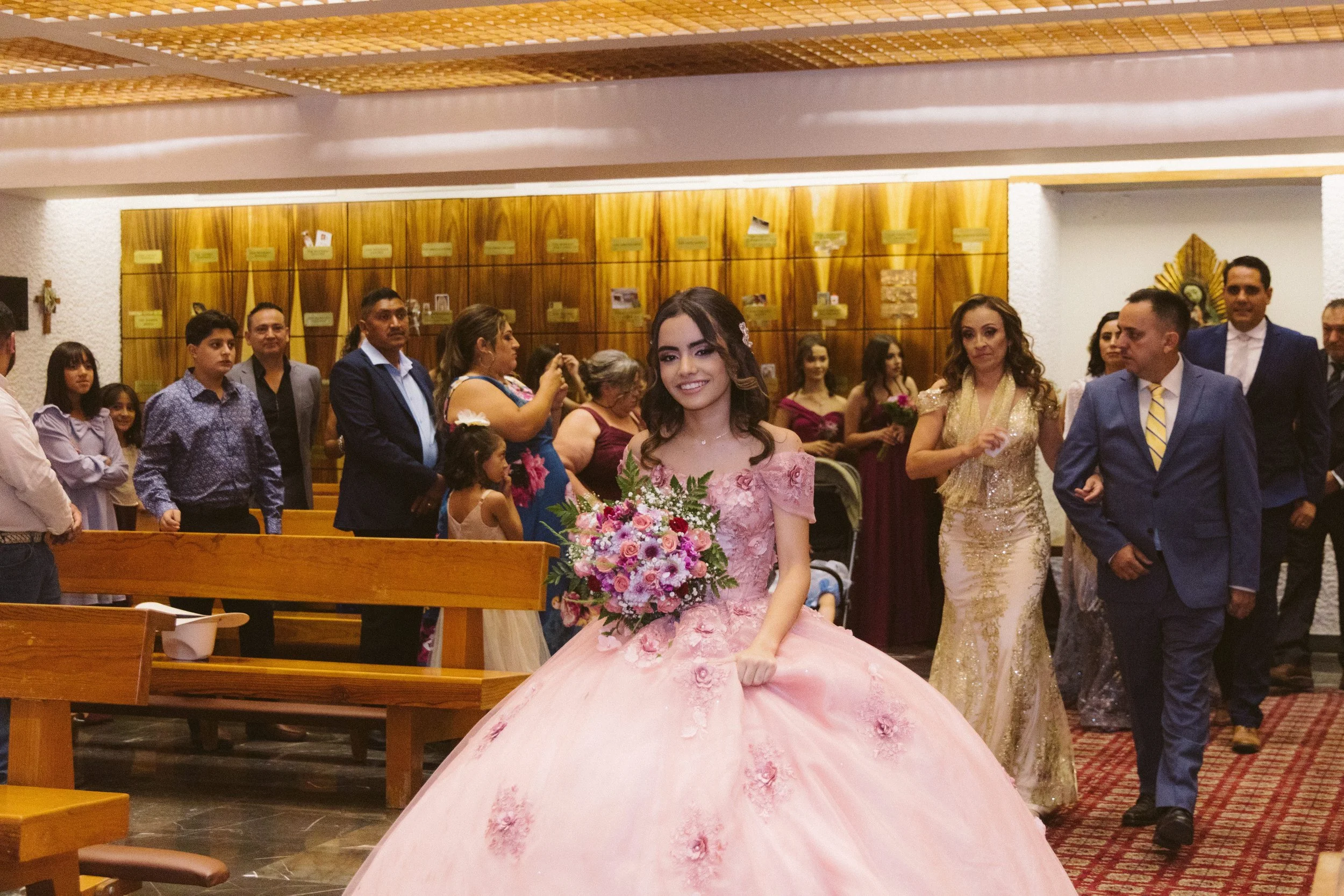  https://www.juanmapineda.com/fotografo-guadalajara/xv 