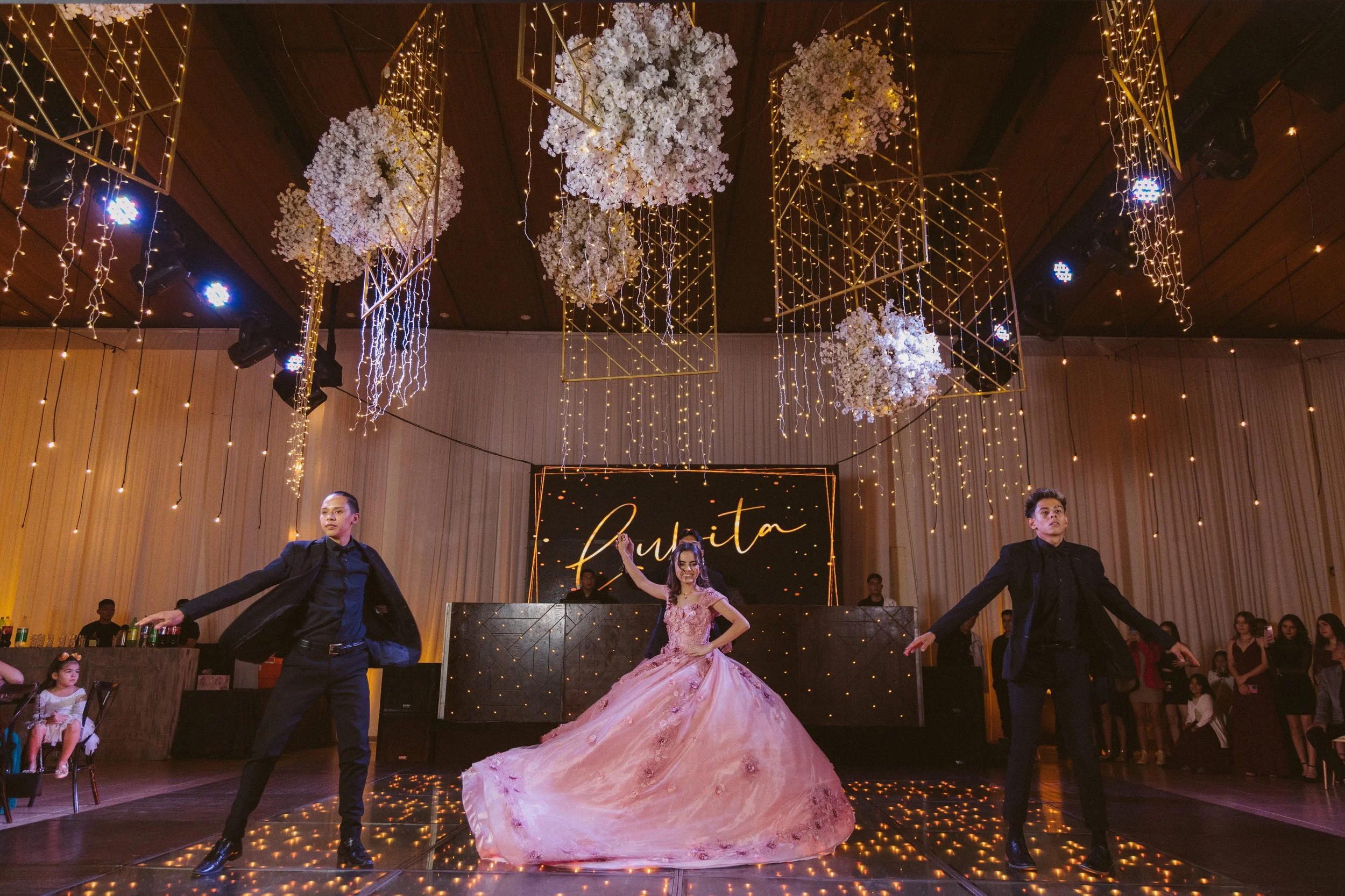  https://www.juanmapineda.com/fotografo-guadalajara/xv 