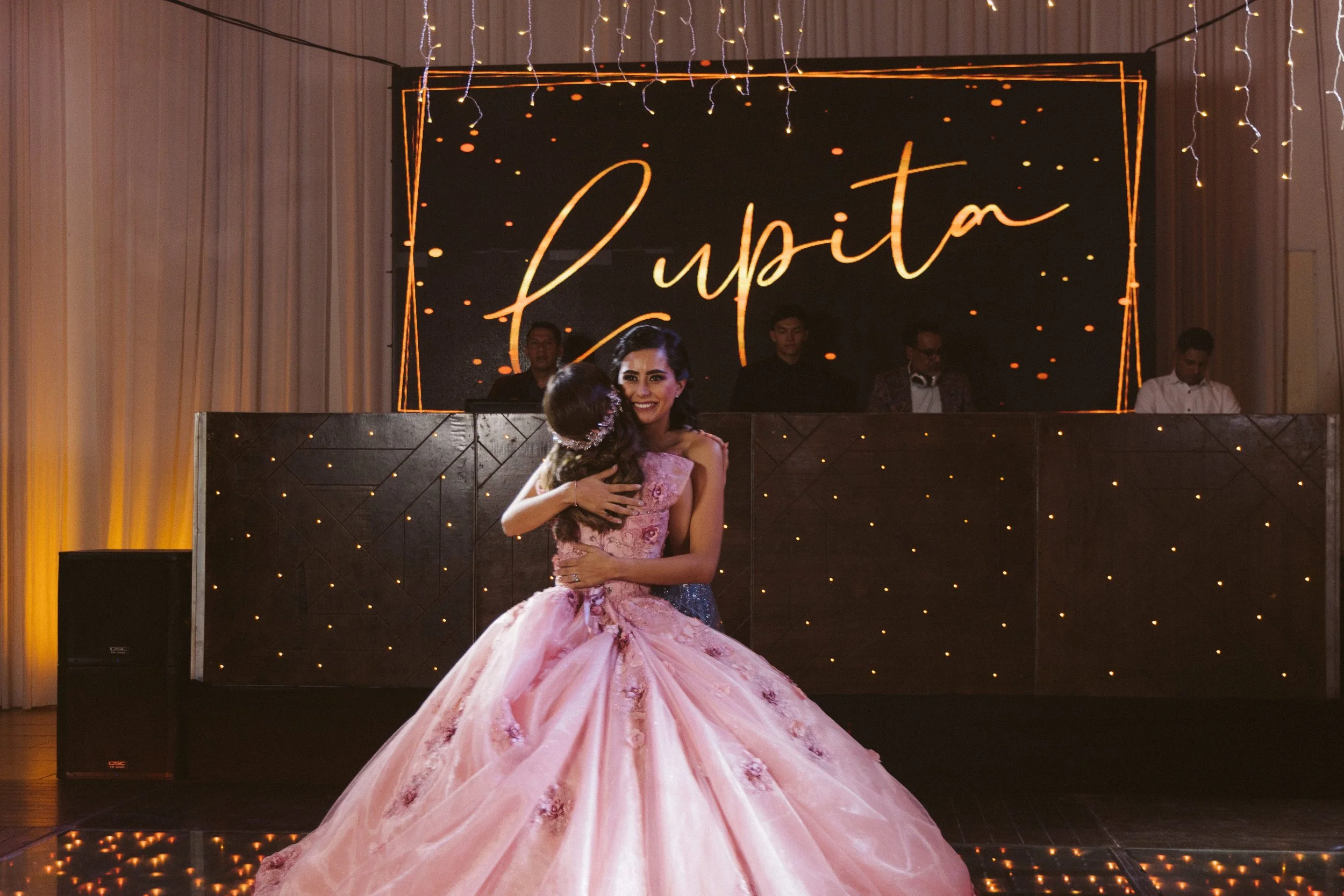 https://www.juanmapineda.com/fotografo-guadalajara/xv 
