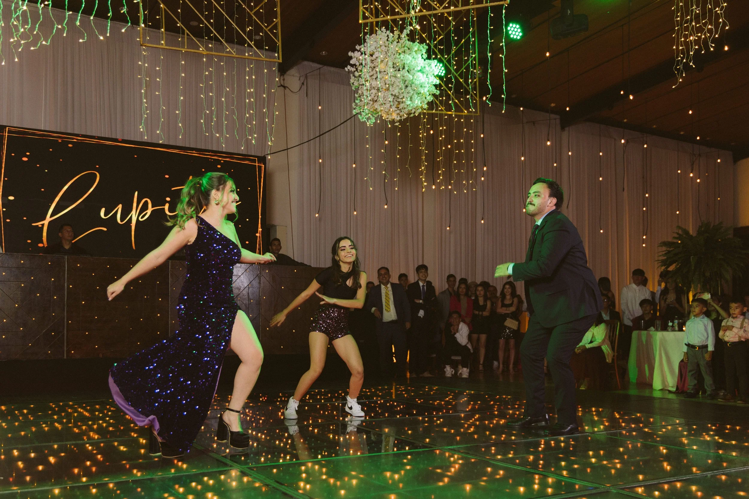  https://www.juanmapineda.com/fotografo-guadalajara/xv 