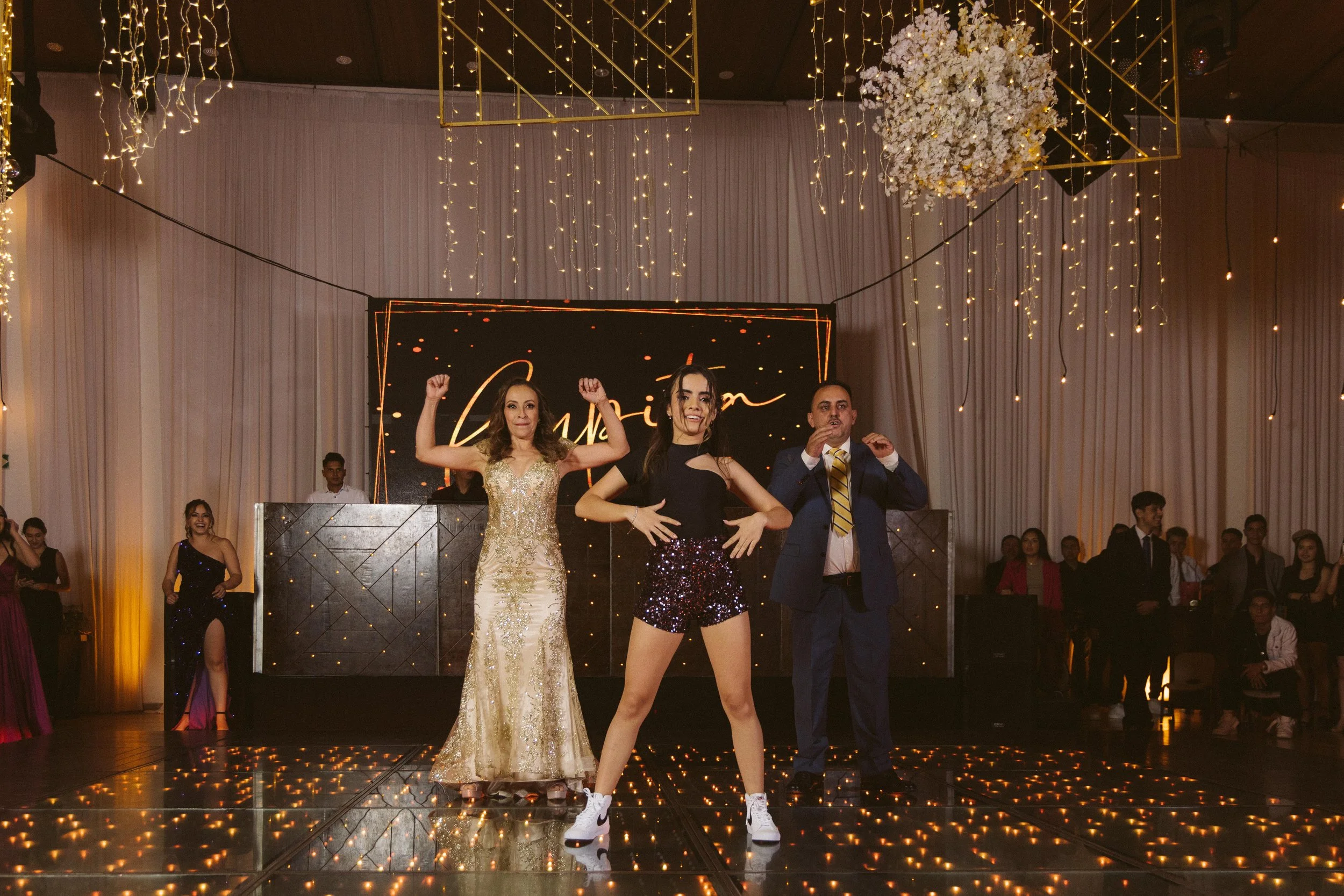  https://www.juanmapineda.com/fotografo-guadalajara/xv 