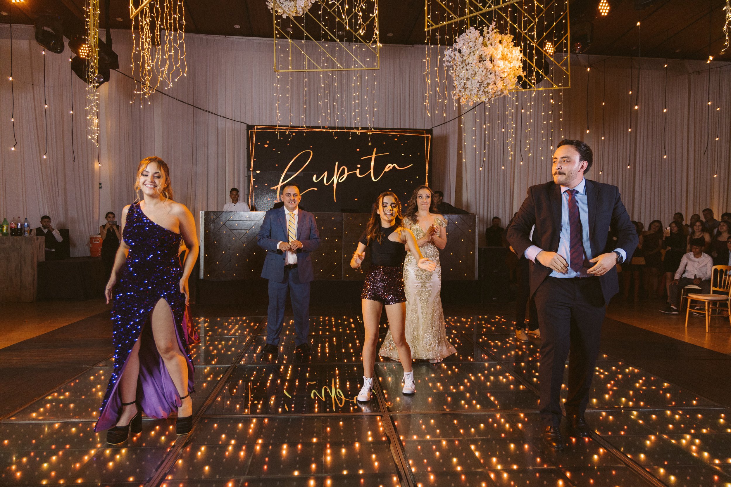  https://www.juanmapineda.com/fotografo-guadalajara/xv 