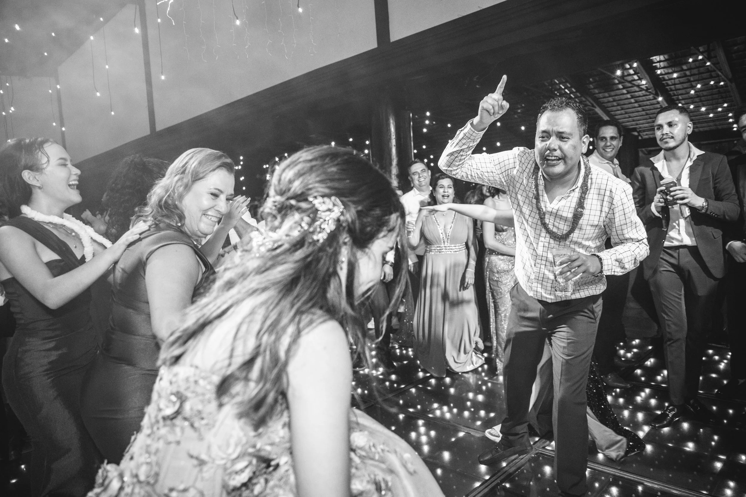  https://www.juanmapineda.com/fotografo-guadalajara/xv 