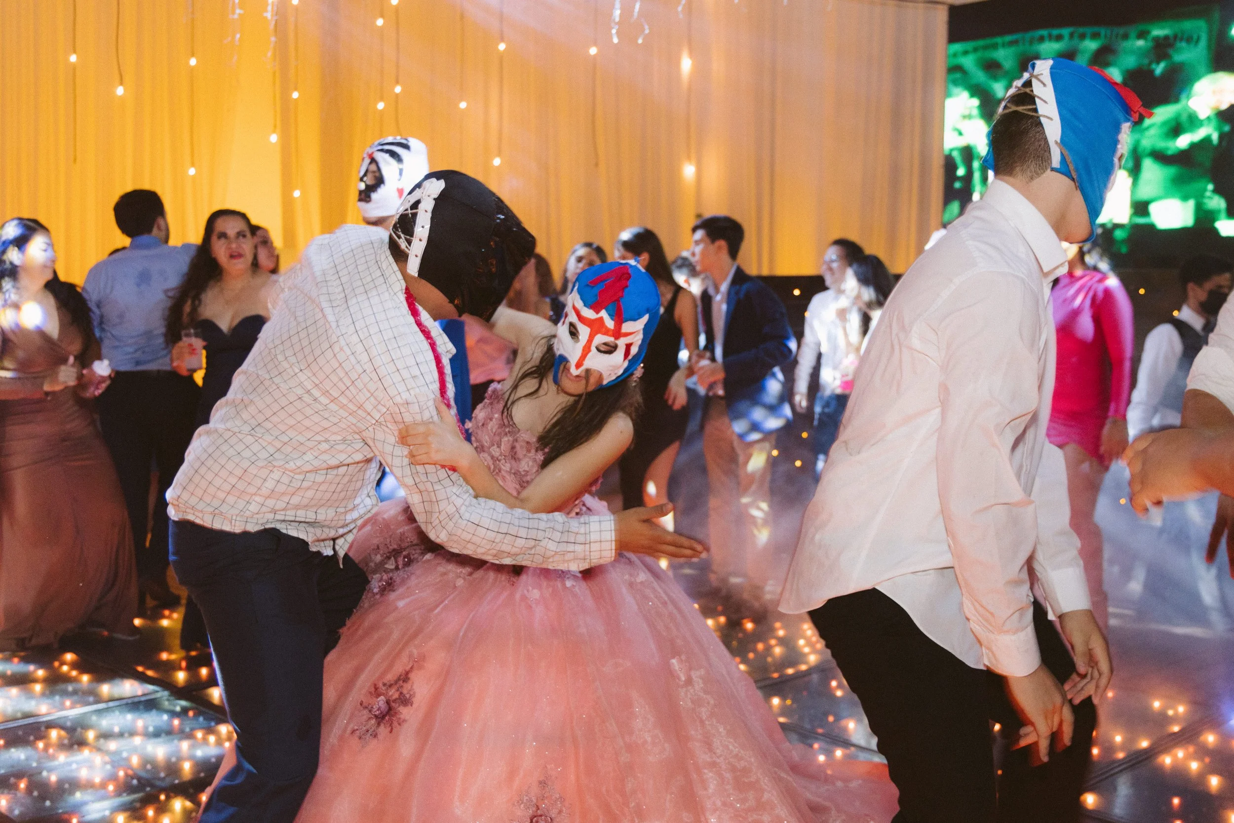  https://www.juanmapineda.com/fotografo-guadalajara/xv 