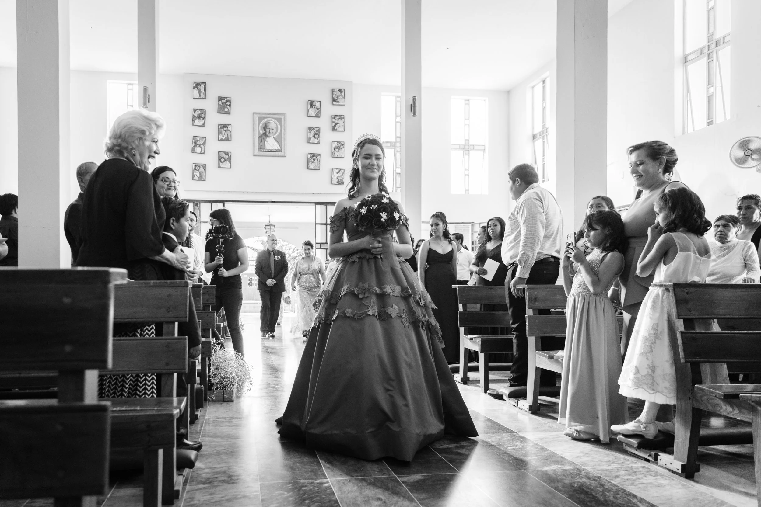 https://www.juanmapineda.com/fotografo-guadalajara/xv 