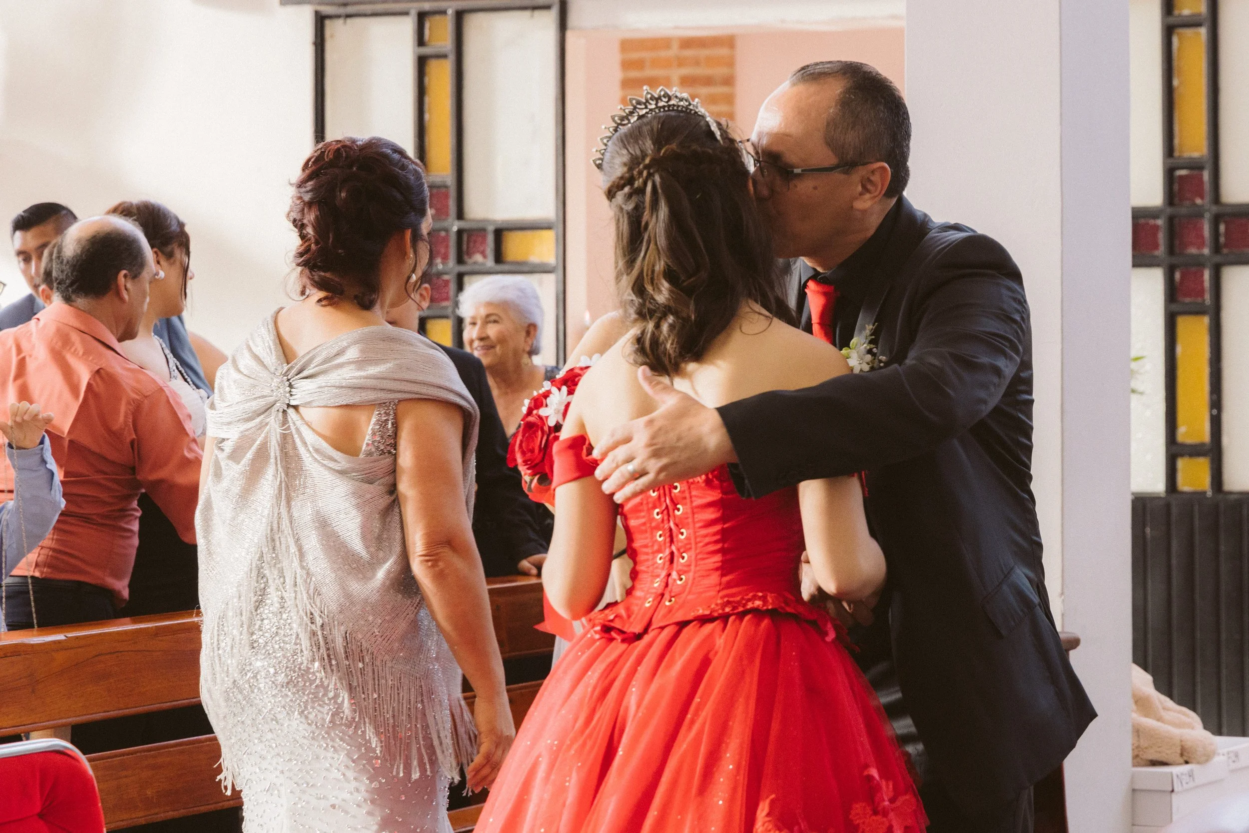 https://www.juanmapineda.com/fotografo-guadalajara/xv 