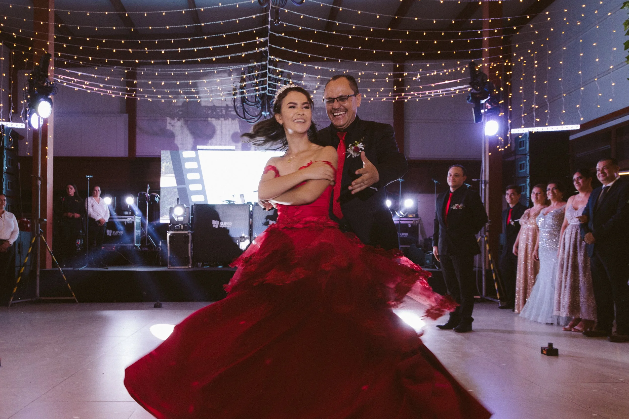  https://www.juanmapineda.com/fotografo-guadalajara/xv 