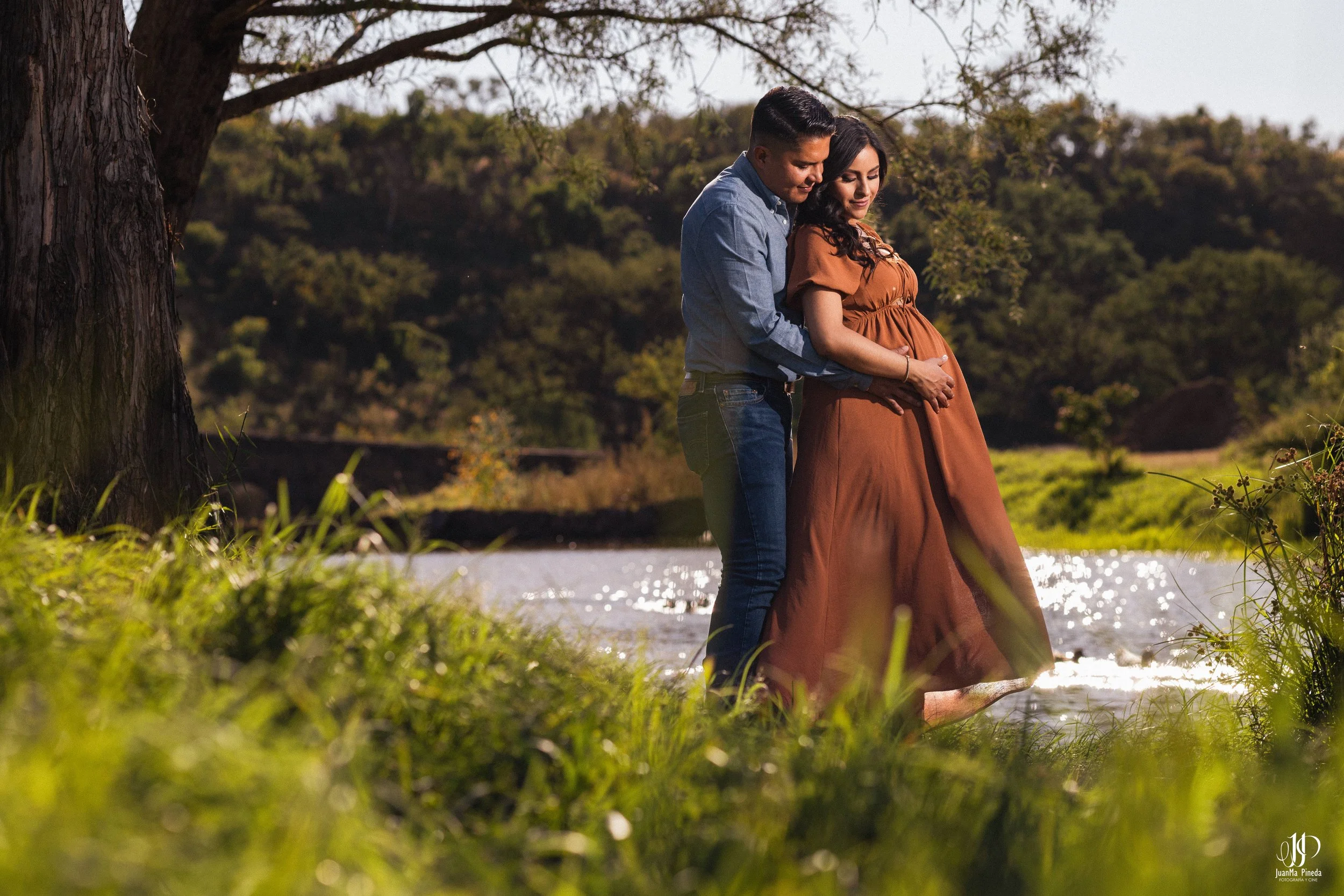  https://www.juanmapineda.com/blog/embarazo-maternidad/sesiones-fotograficas 