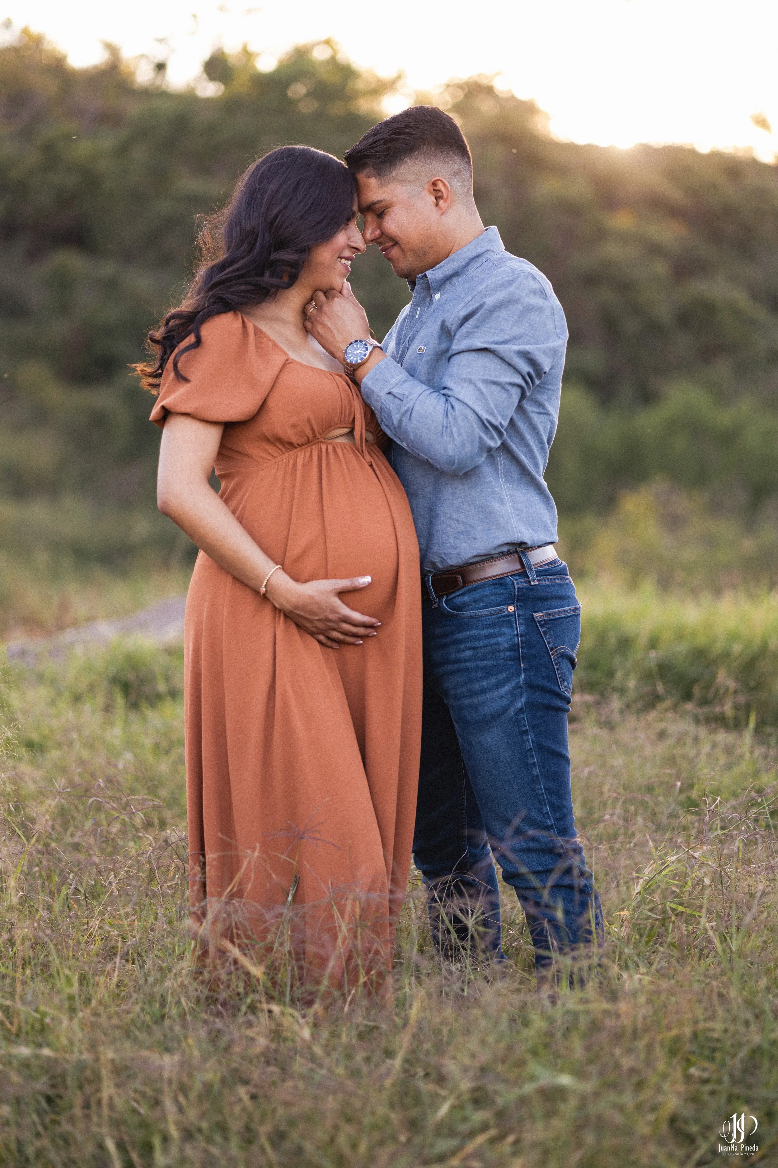  https://www.juanmapineda.com/blog/embarazo-maternidad/sesiones-fotograficas 