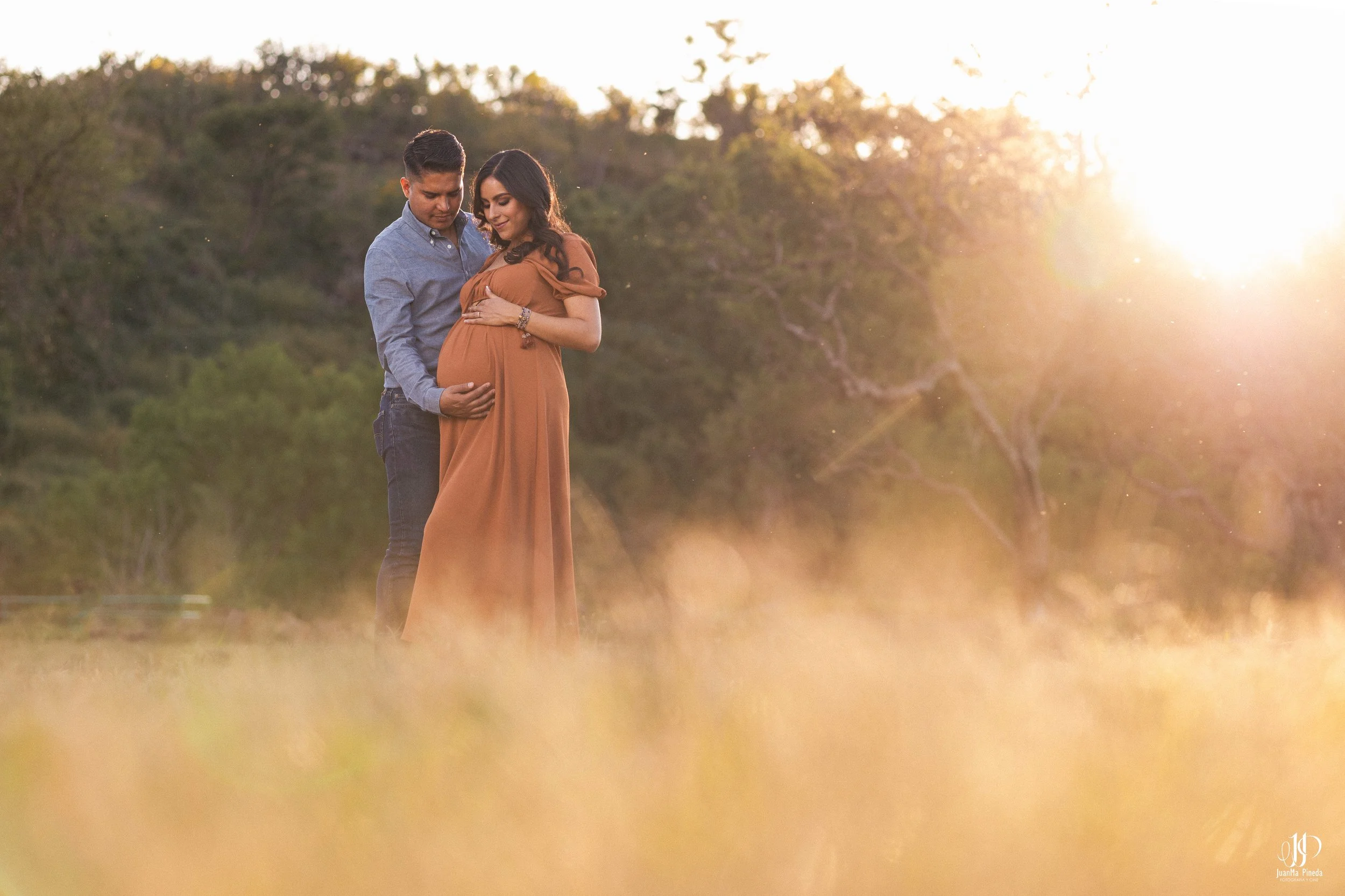  https://www.juanmapineda.com/blog/embarazo-maternidad/sesiones-fotograficas 