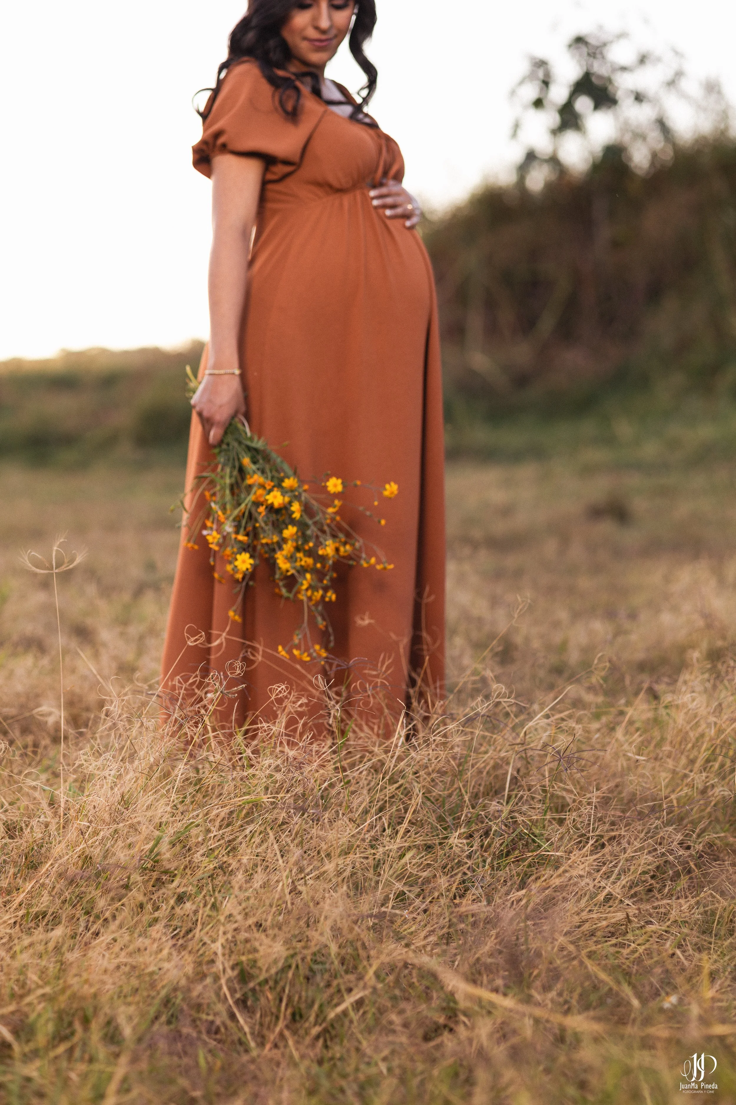  https://www.juanmapineda.com/blog/embarazo-maternidad/sesiones-fotograficas 