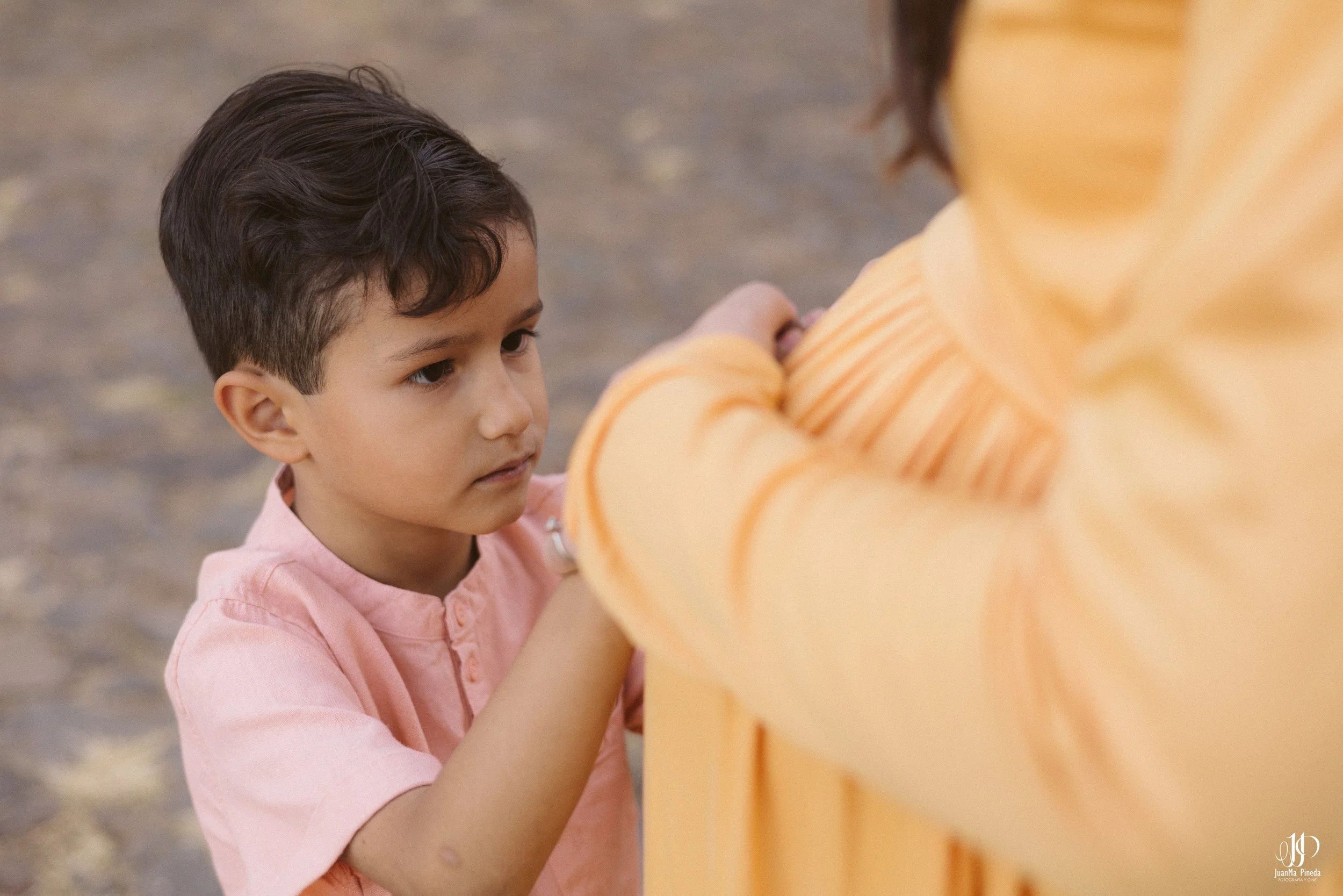  https://www.juanmapineda.com/blog/embarazo-maternidad/sesiones-fotograficas 