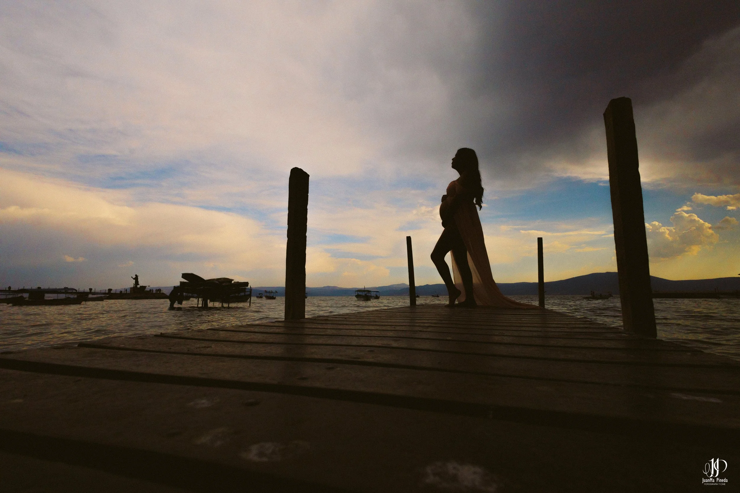  https://www.juanmapineda.com/blog/embarazo-maternidad/sesiones-fotograficas 