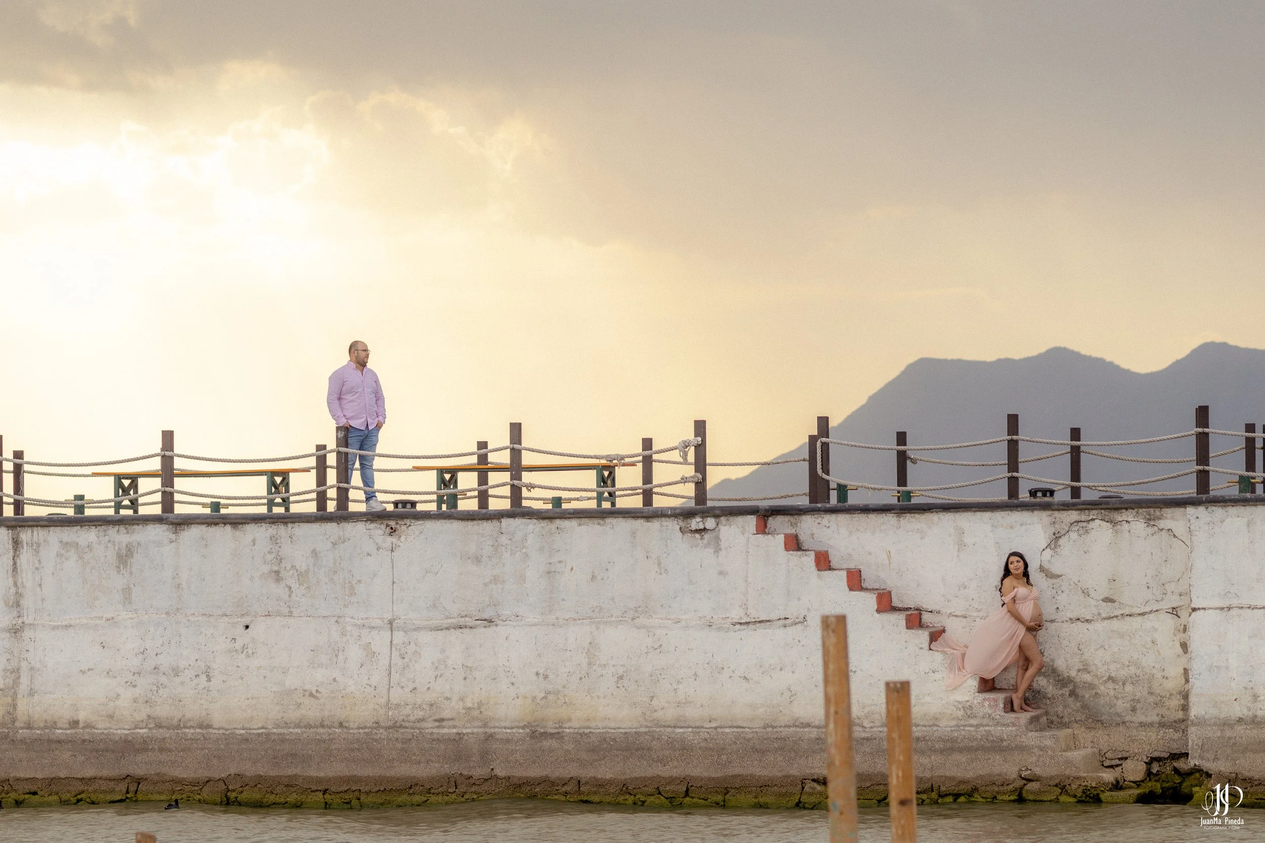  https://www.juanmapineda.com/blog/embarazo-maternidad/sesiones-fotograficas 