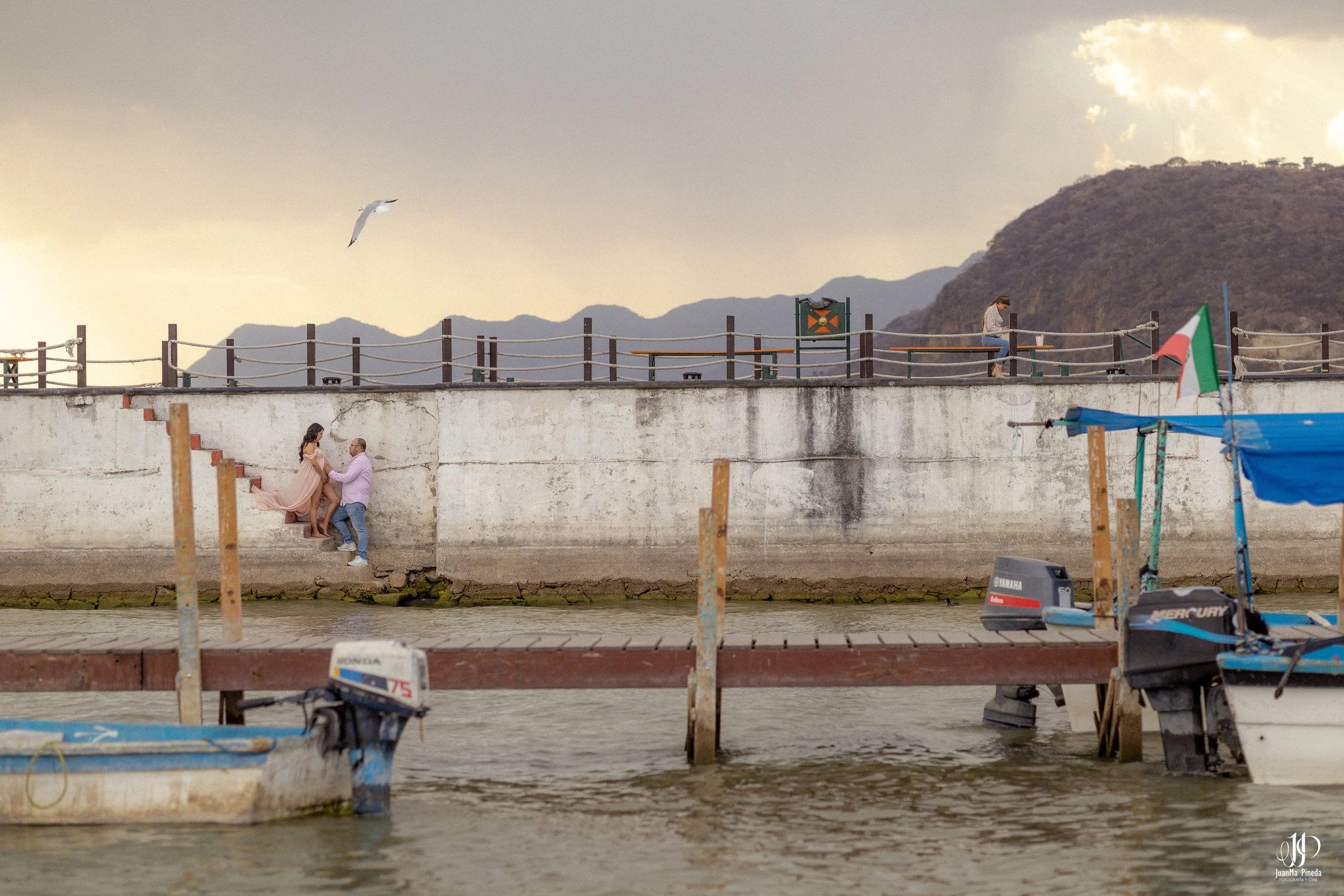  https://www.juanmapineda.com/blog/embarazo-maternidad/sesiones-fotograficas 