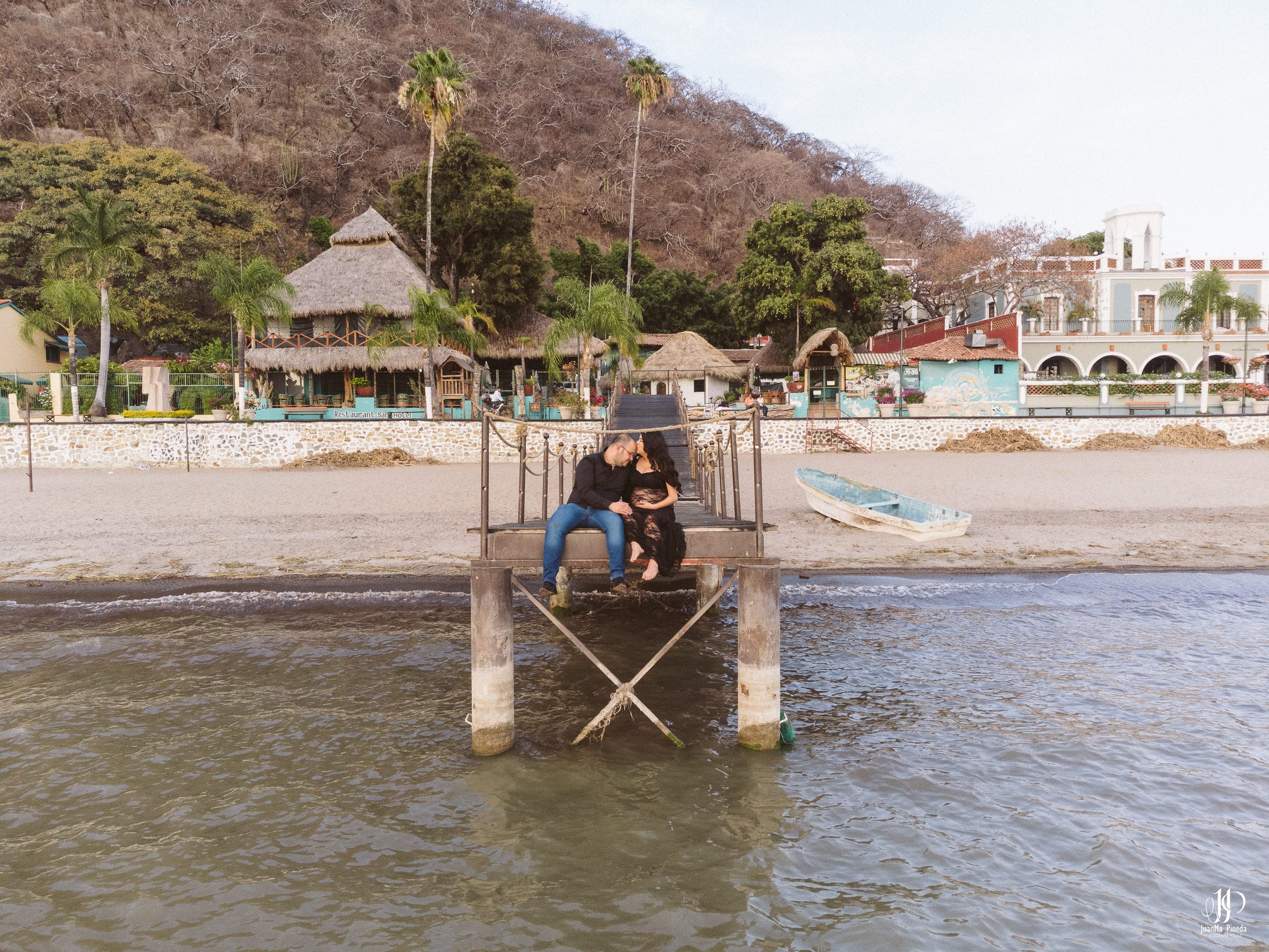  https://www.juanmapineda.com/blog/embarazo-maternidad/sesiones-fotograficas 