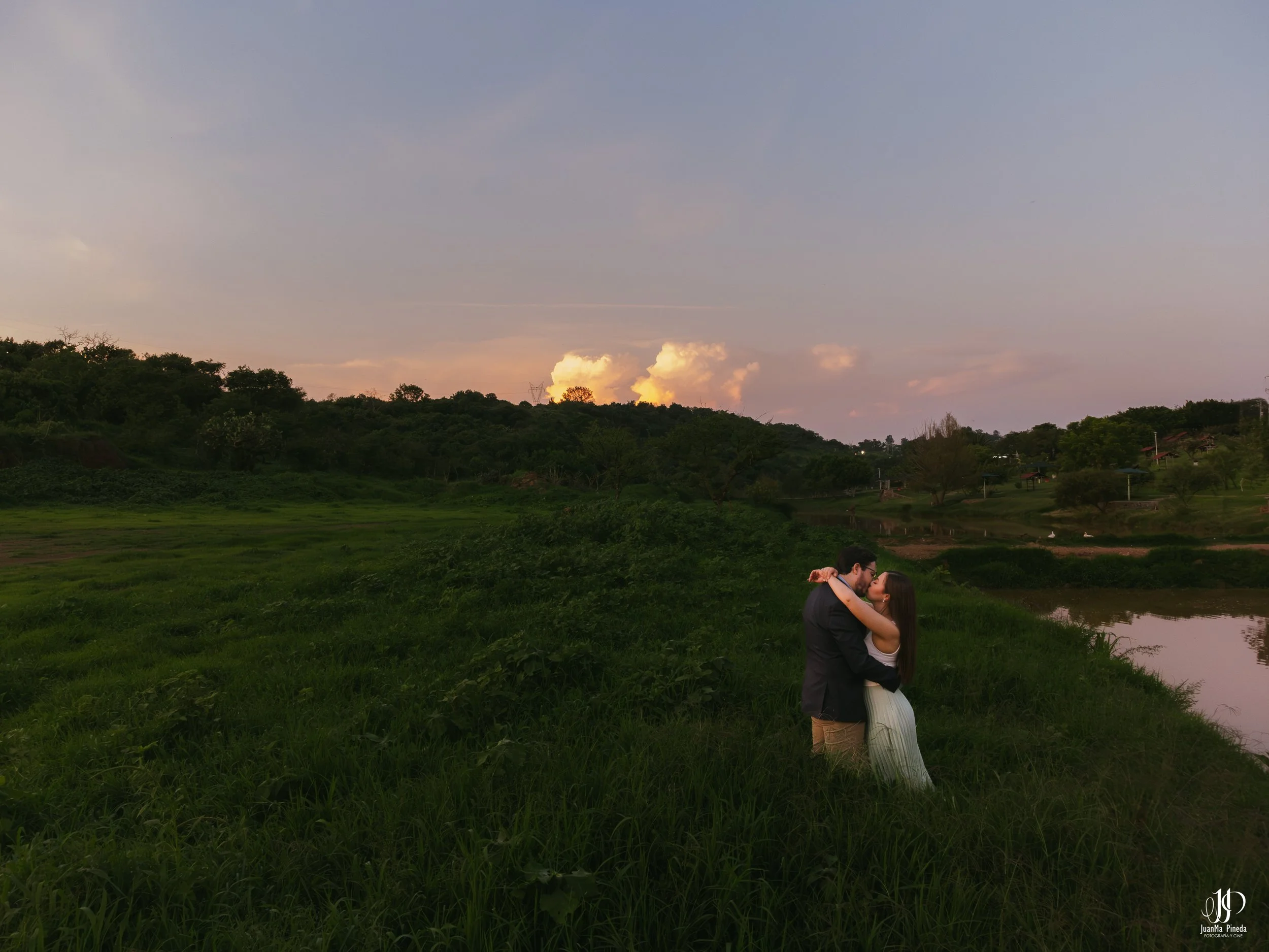  https://www.juanmapineda.com/sesion-preboda/servicios 