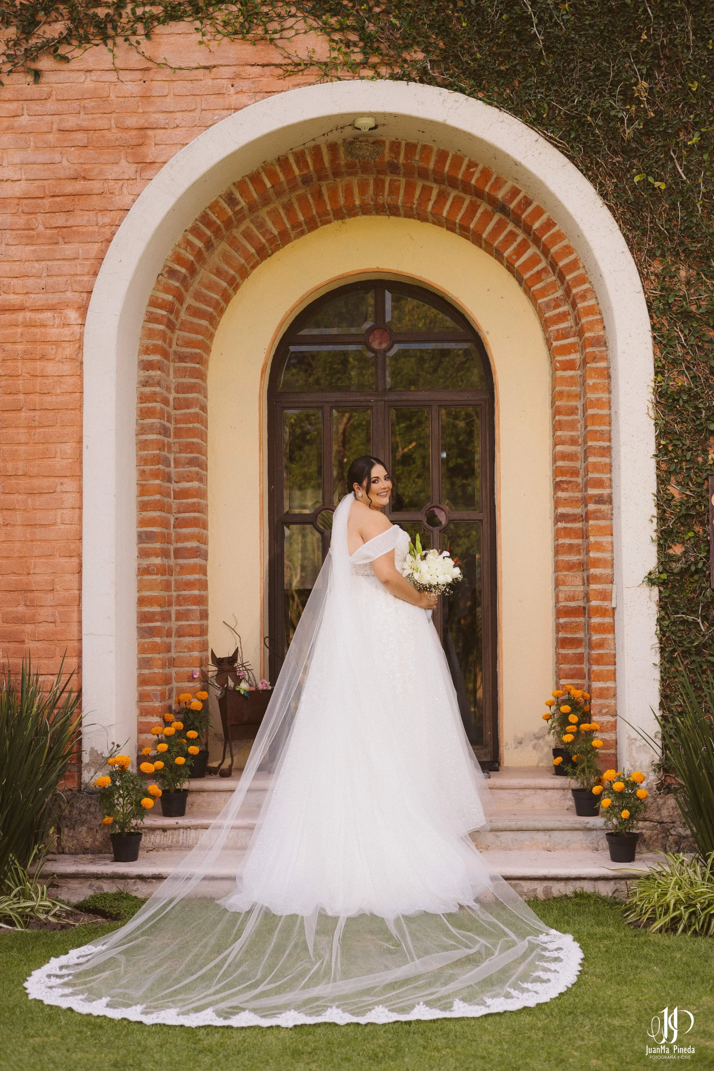 First Look+Hacienda Magdalena-15.jpg