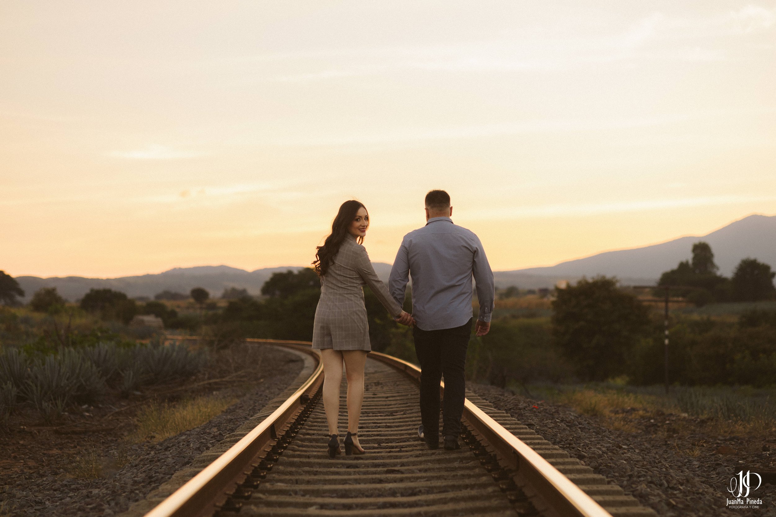 Save the Date Tequila Sunset-14.jpg