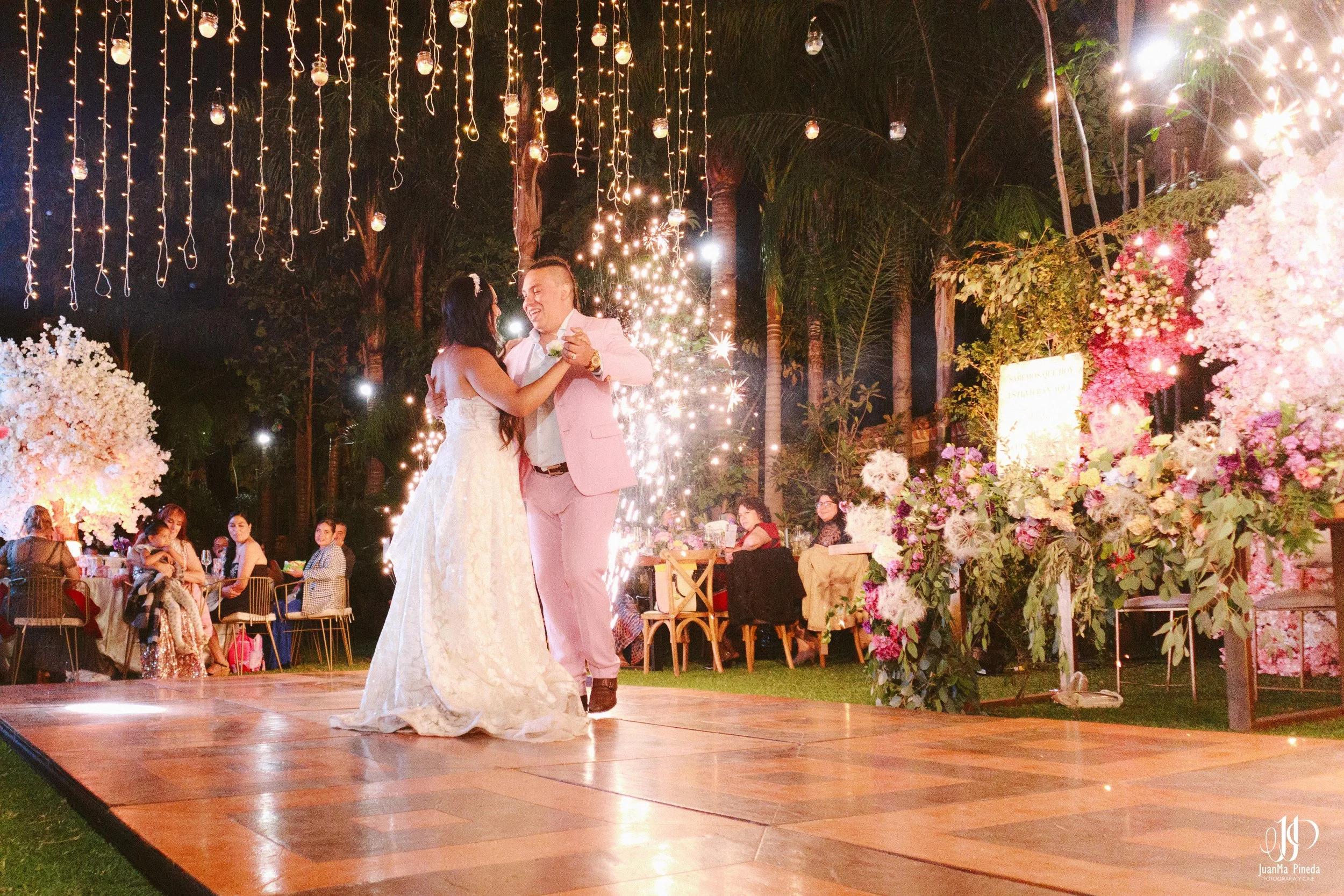Wedding+Reception+Photos-1.jpg