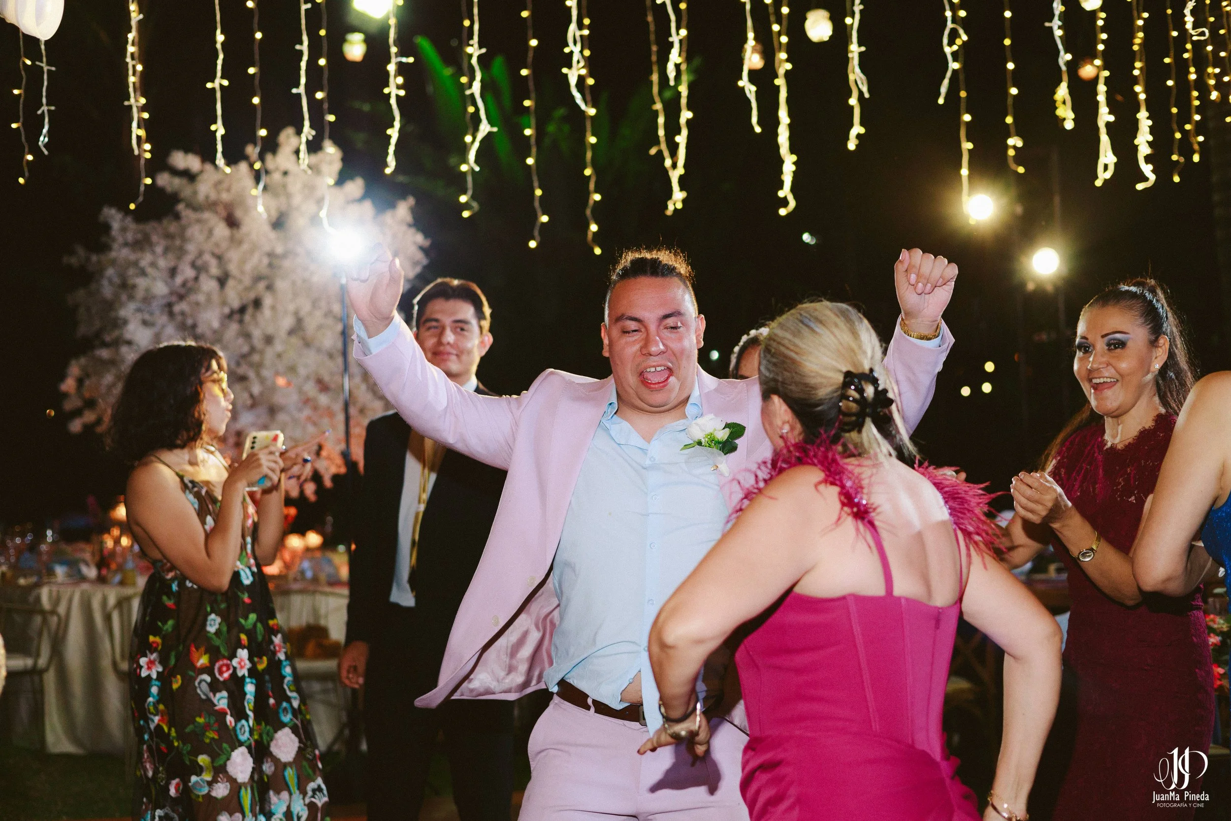 Wedding+Reception+Photos-6.jpg