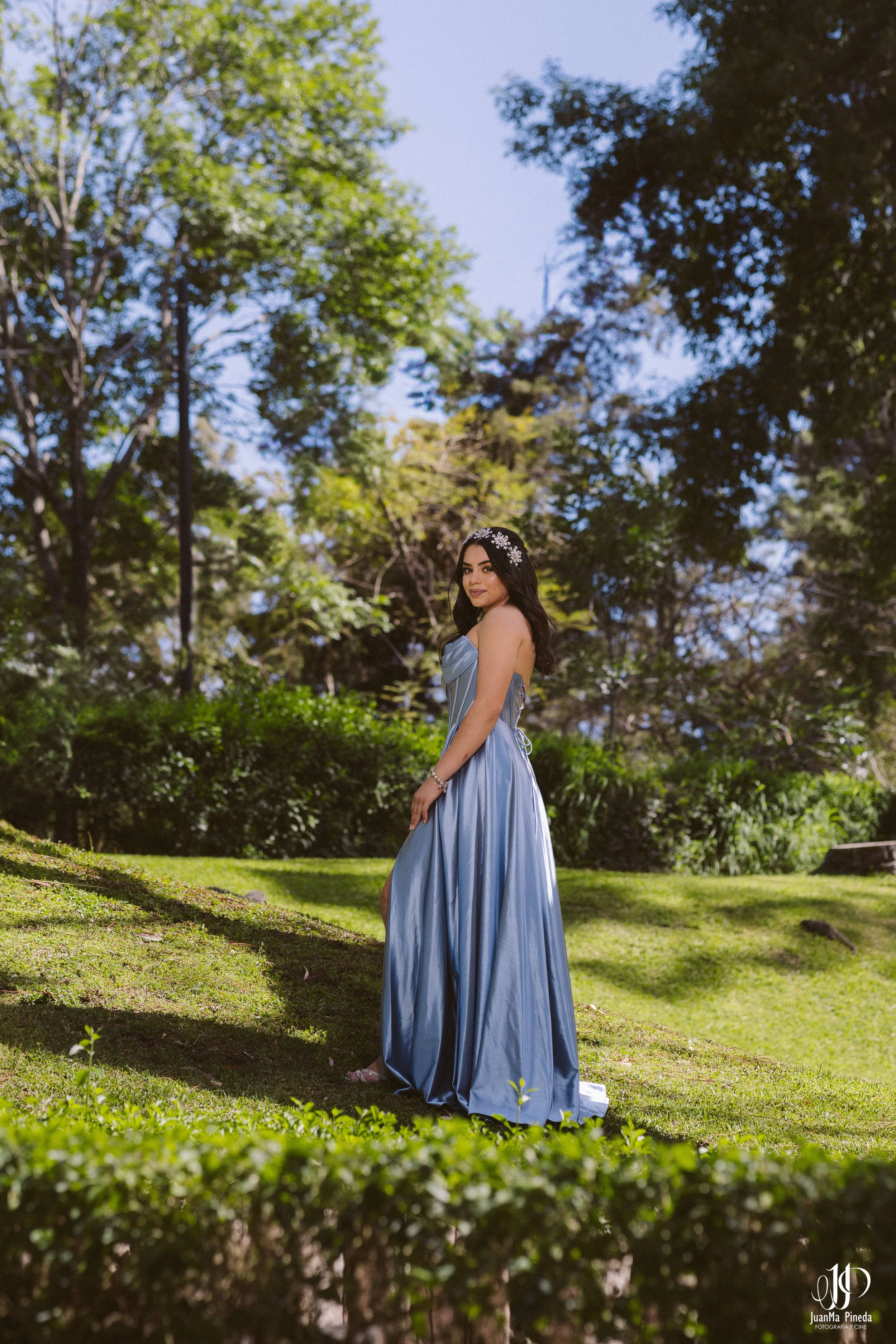 Fer+Colomos+XV+Fashion-1.jpg