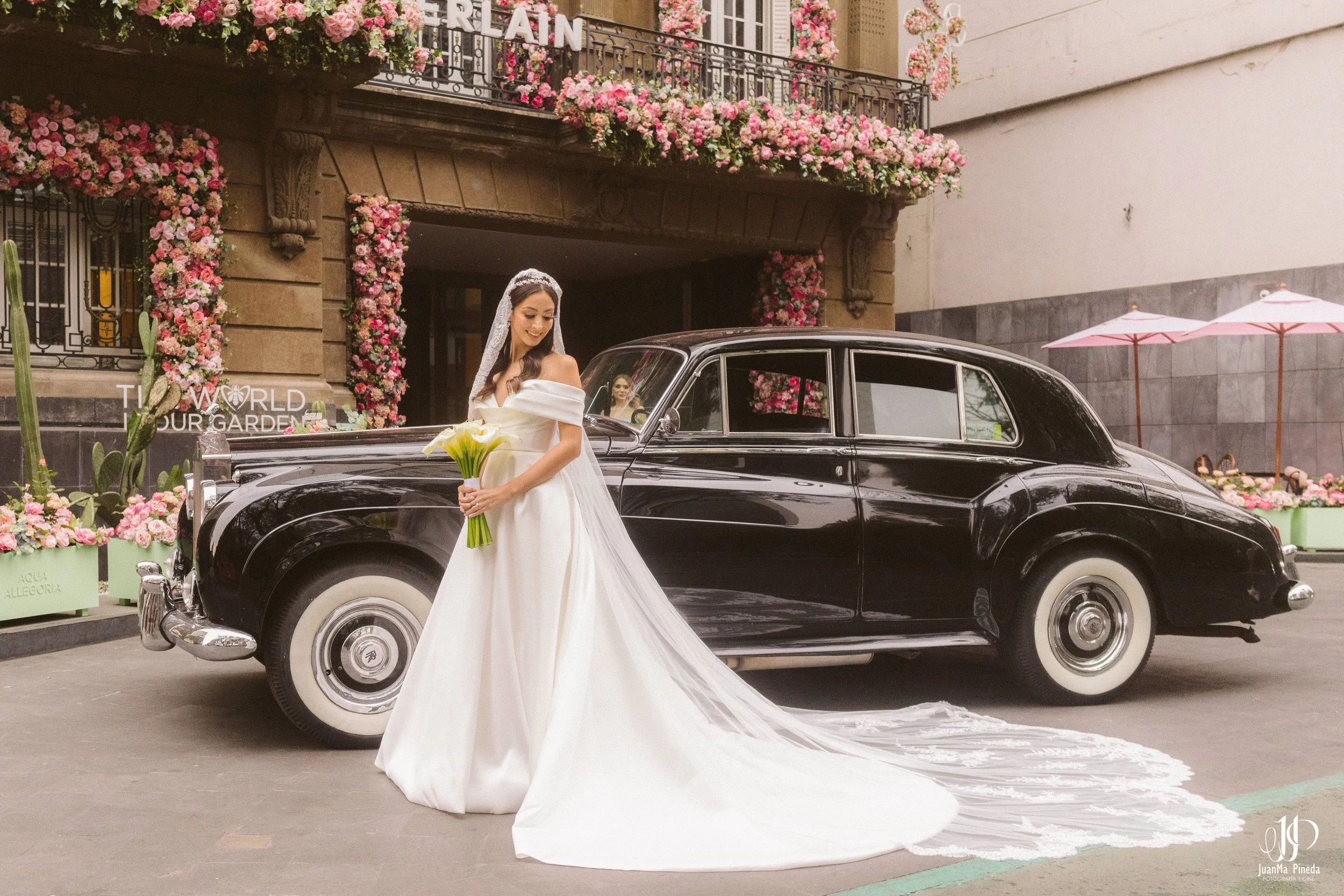 CDMX+Getting+Ready+Bride-68.jpg