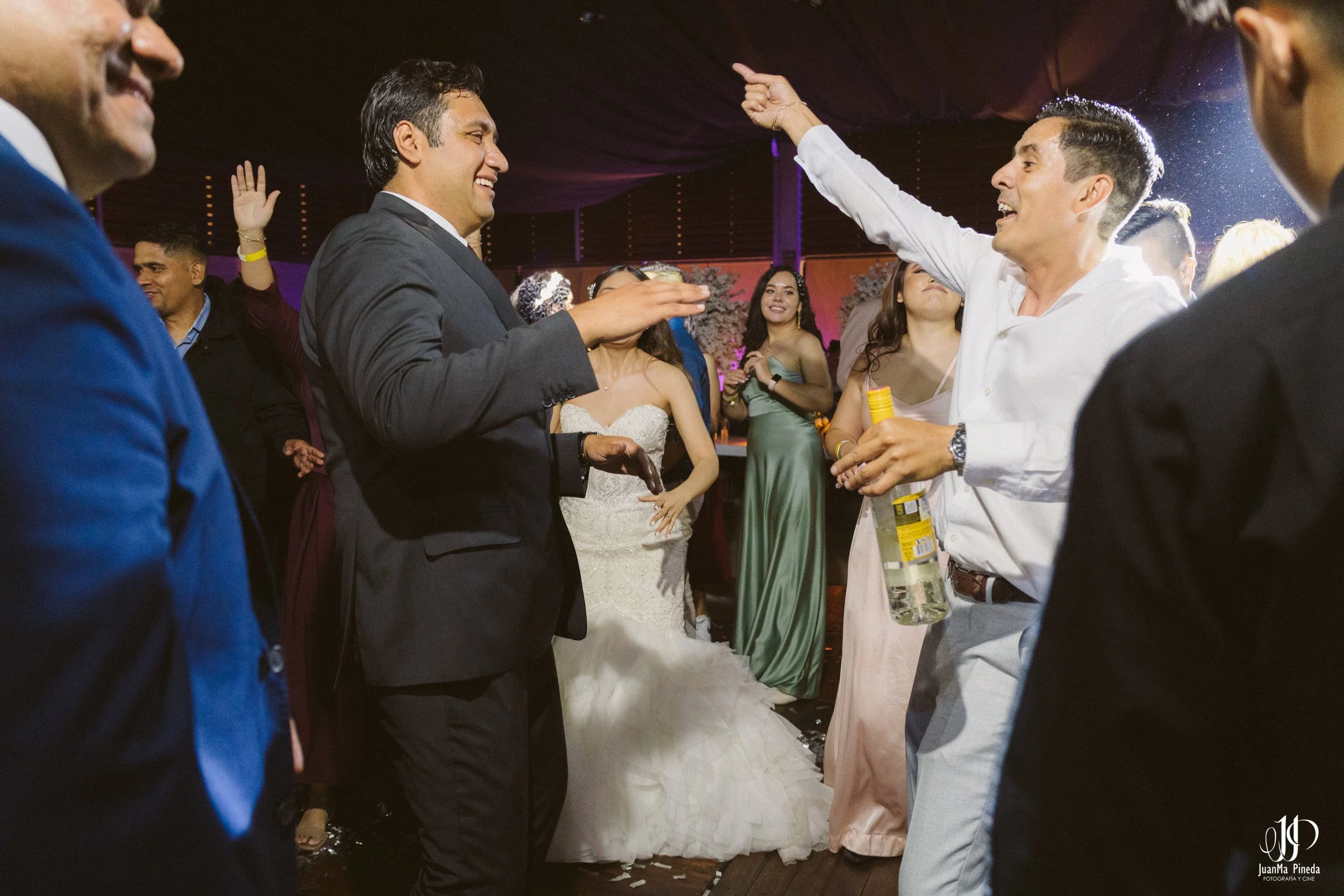 Fiesta+Fotografía+Bodas-12.jpg