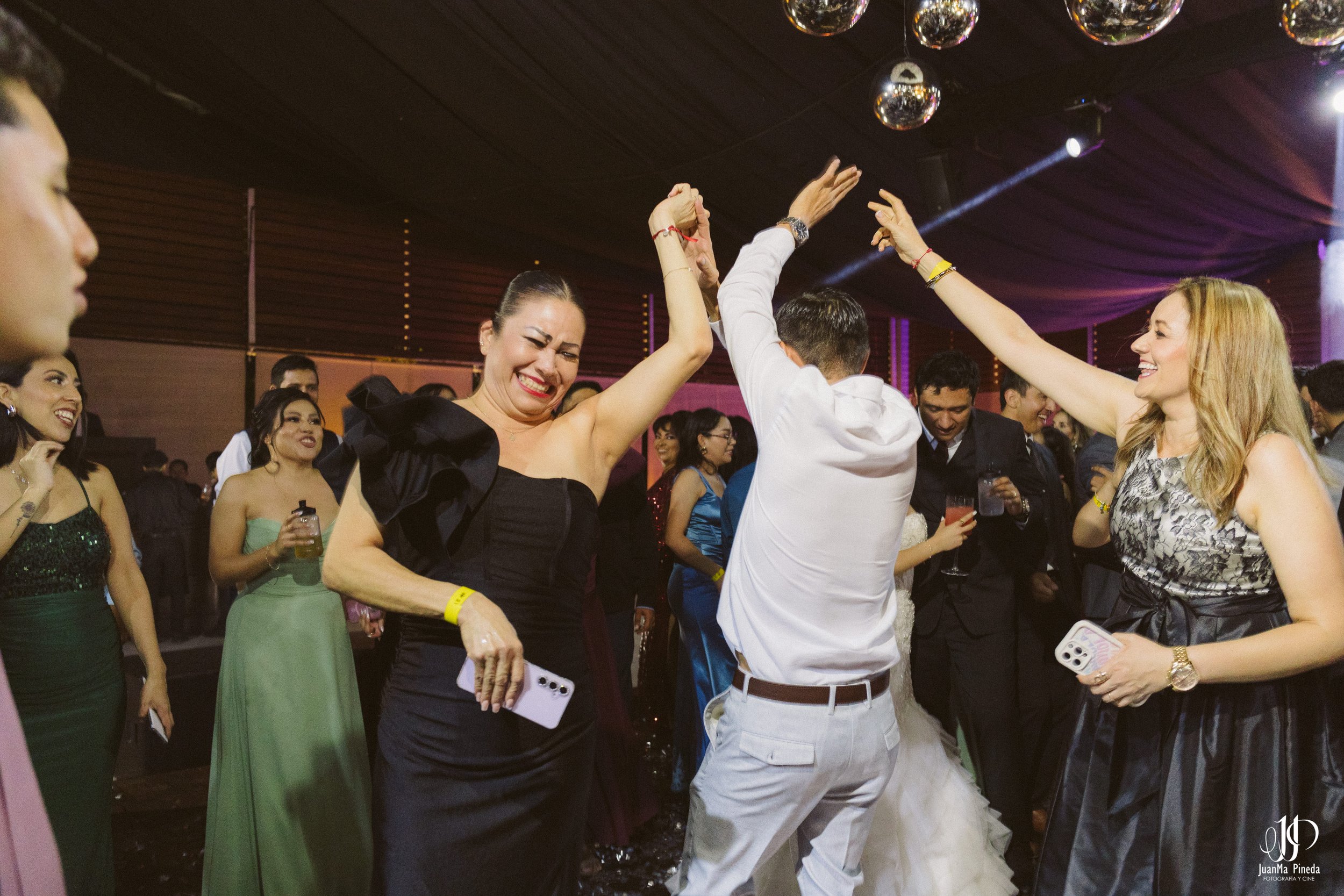 Fiesta+Fotografía+Bodas-15.jpg