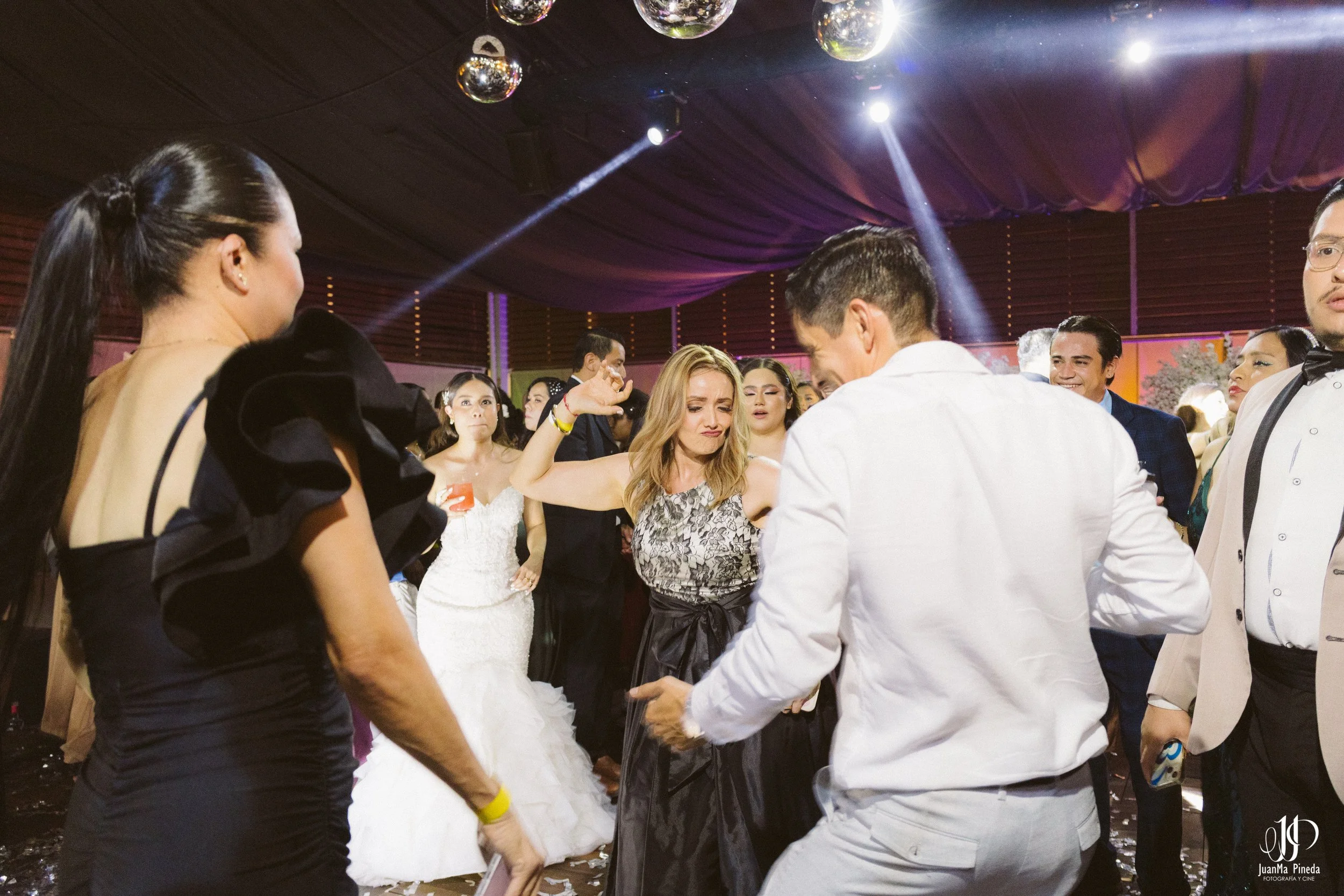 Fiesta+Fotografía+Bodas-17.jpg