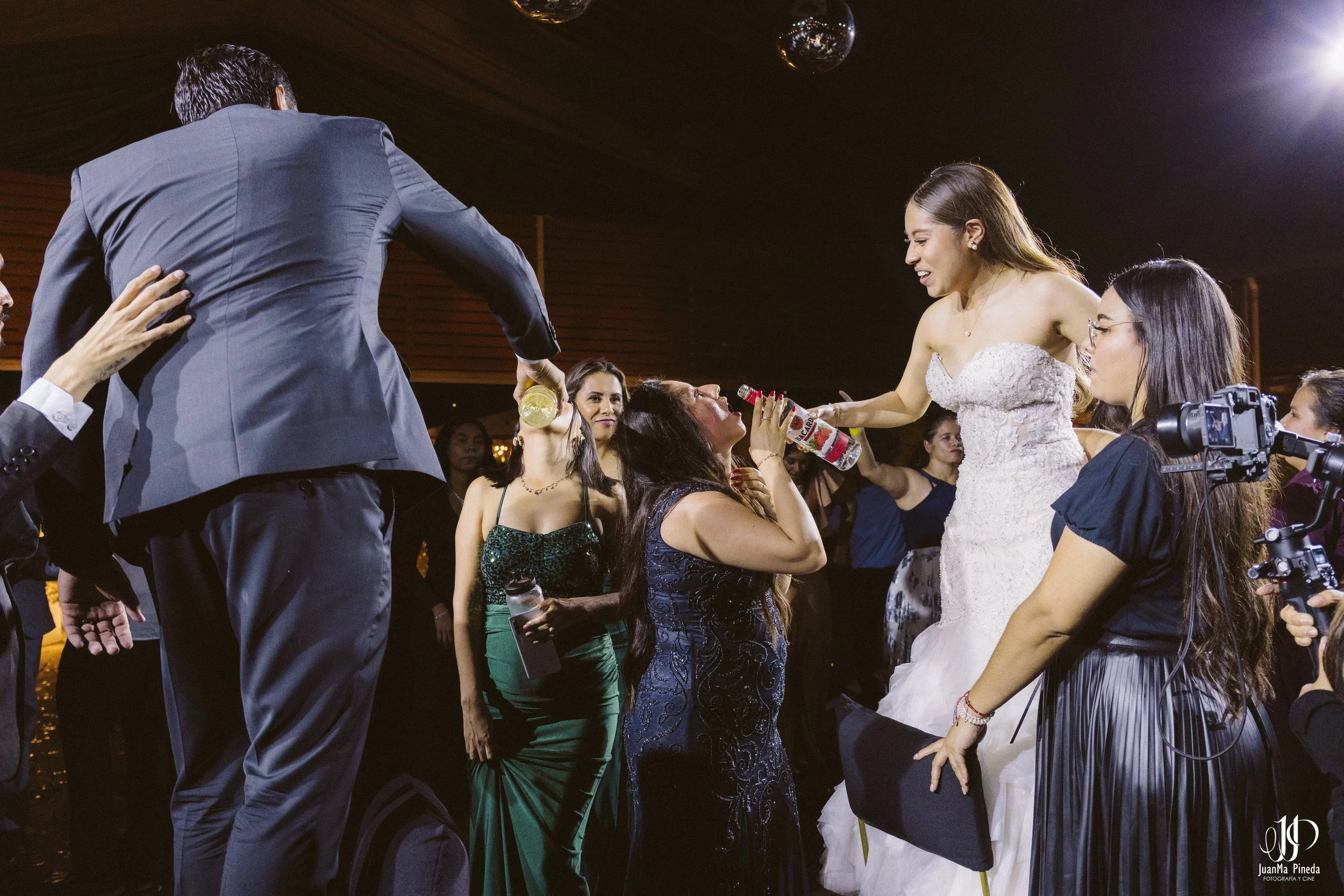 Fiesta+Fotografía+Bodas-27.jpg