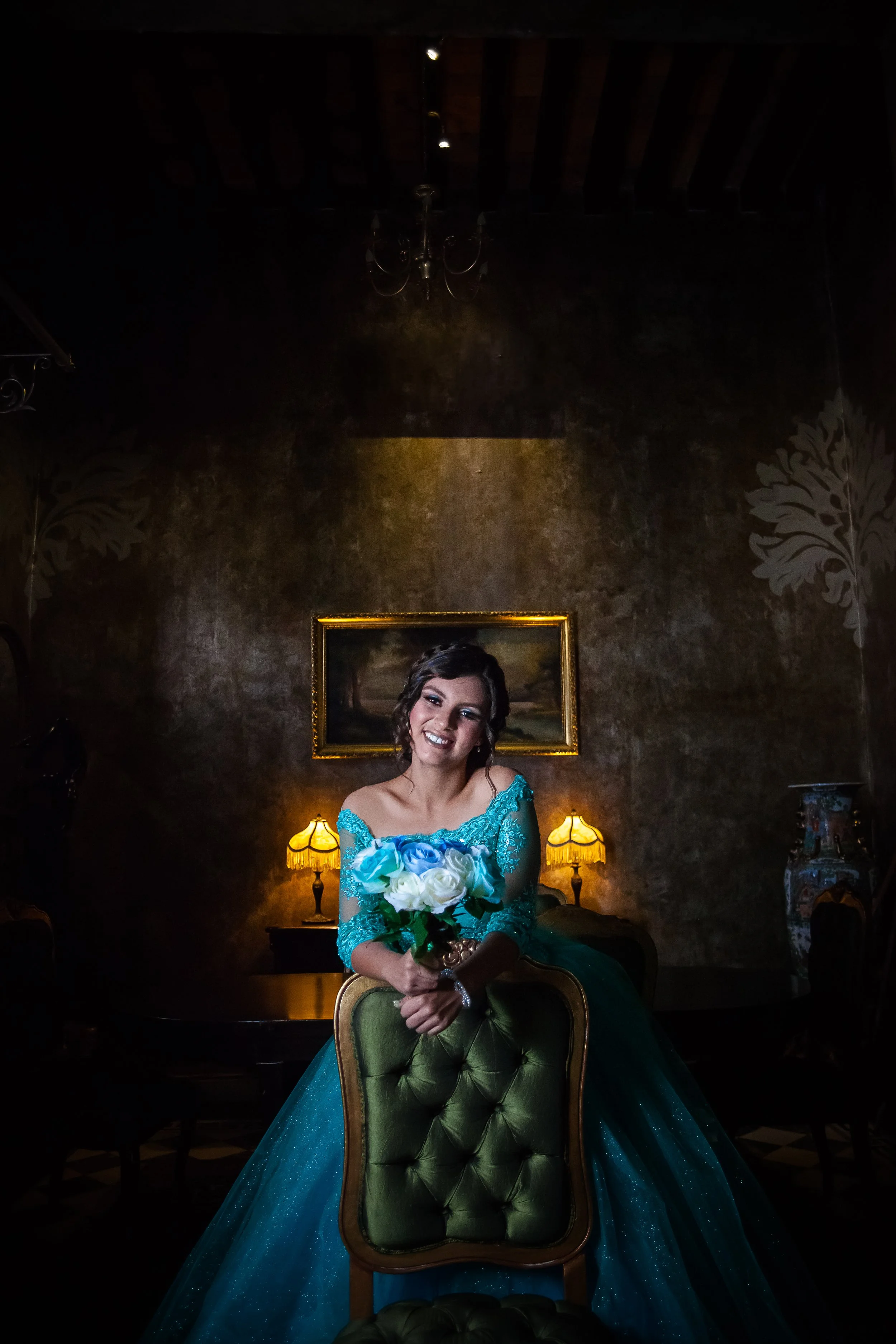Elegancia Inolvidable: Sesión de Fotos Formales de Quinceañera en Casa Pedro Loza, Guadalajara