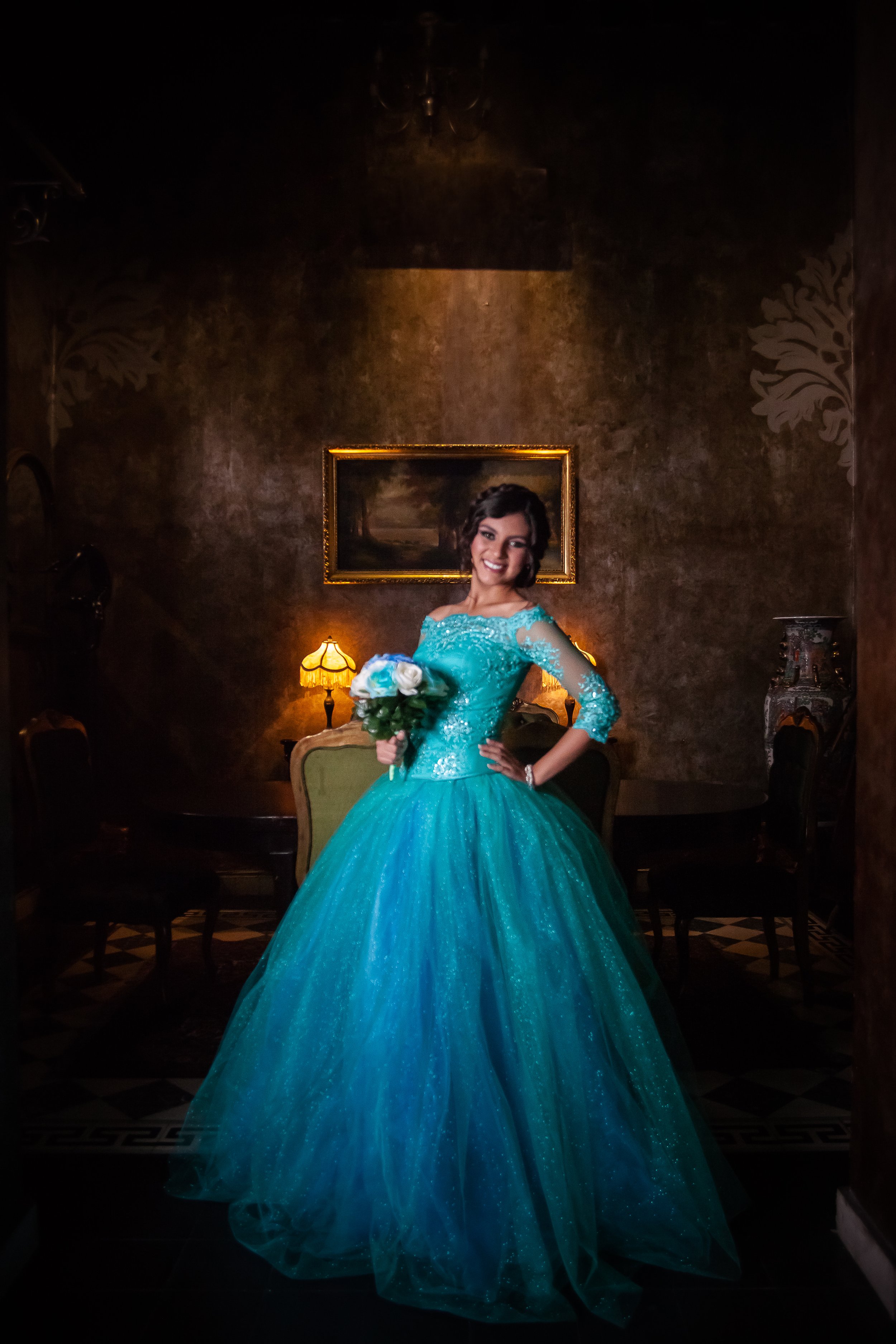 Elegancia Inolvidable: Sesión de Fotos Formales de Quinceañera en Casa Pedro Loza, Guadalajara