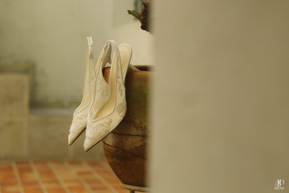 Un Amor Eterno entre la Grandeza del Templo Expiatorio y la Elegancia de Hacienda Concepción Eventos