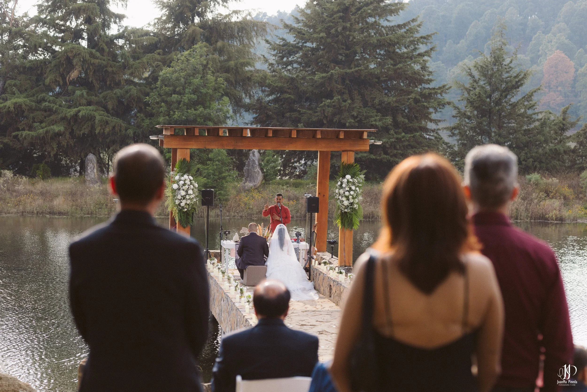 Fotos de Ceremonia Religiosa de Boda en Cabañas Sierra del Tecuán (Tapalpa, Jal.)