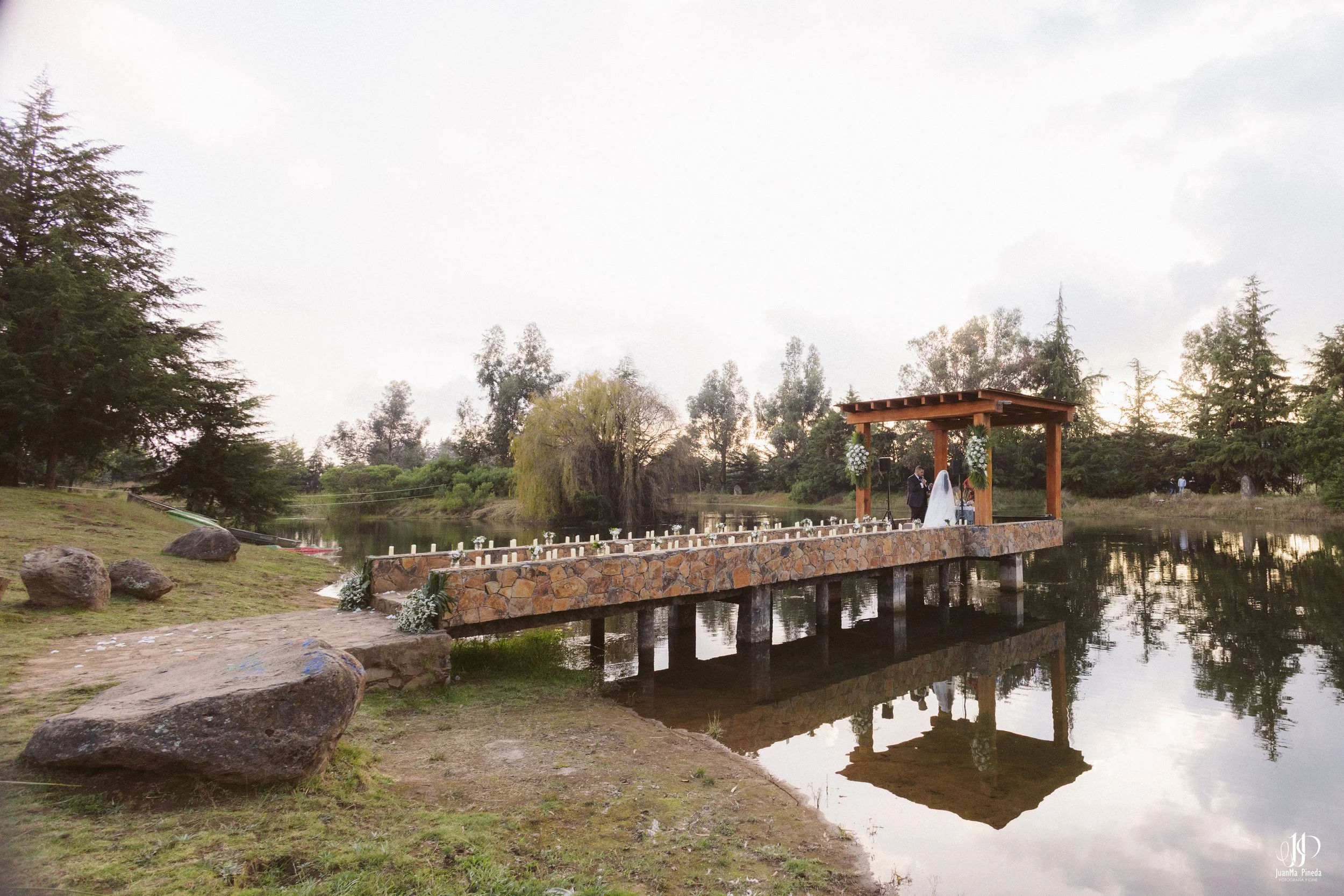 Fotos de Ceremonia Religiosa de Boda en Cabañas Sierra del Tecuán (Tapalpa, Jal.)