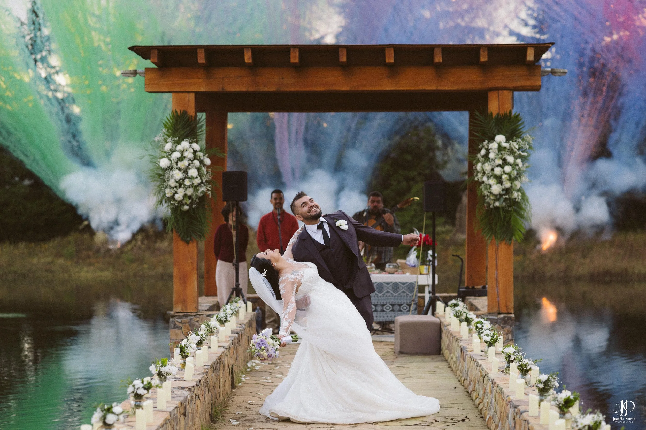 Fotos de Ceremonia Religiosa de Boda en Cabañas Sierra del Tecuán (Tapalpa, Jal.)