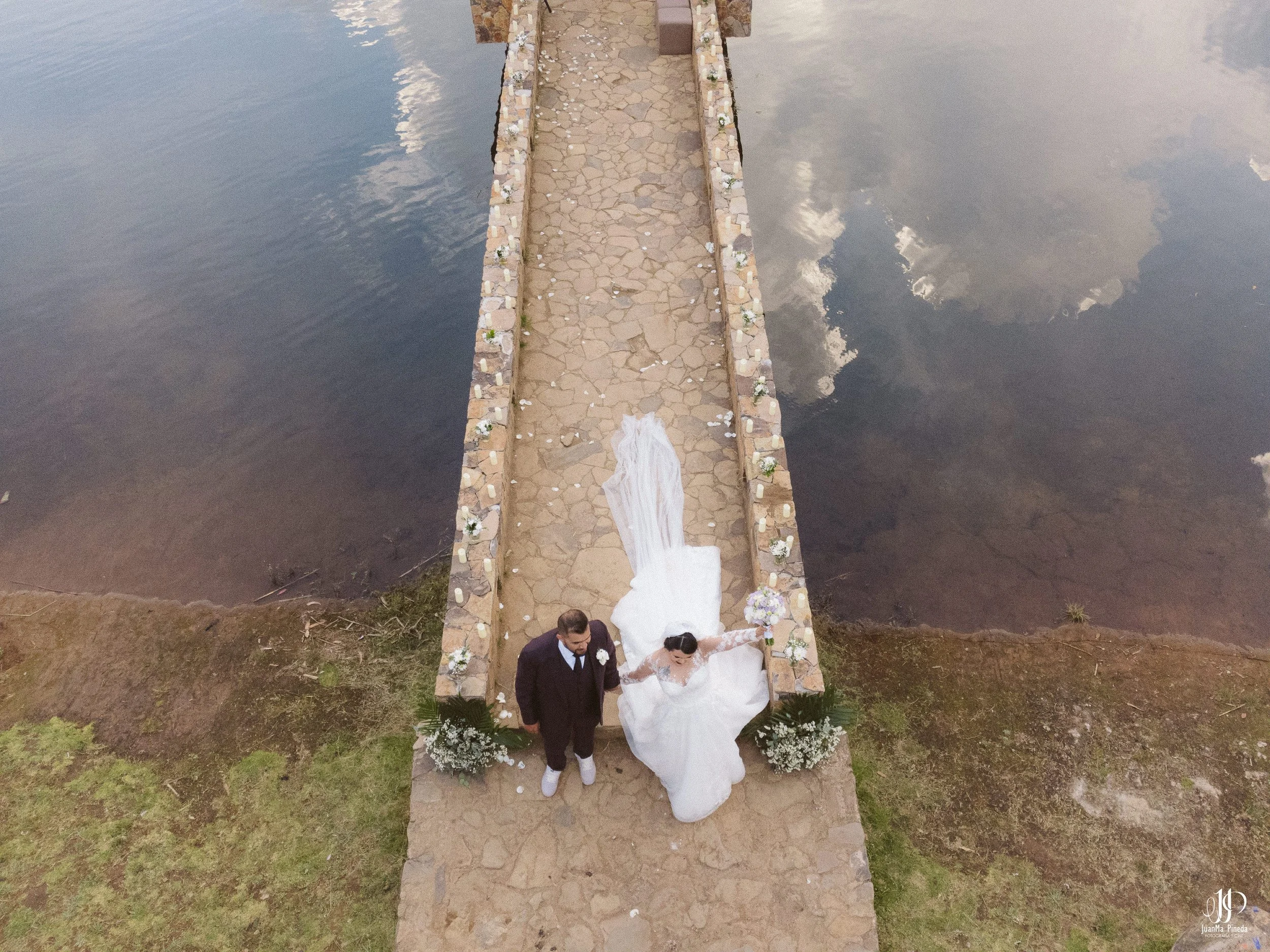Fotos de Ceremonia Religiosa de Boda en Cabañas Sierra del Tecuán (Tapalpa, Jal.)