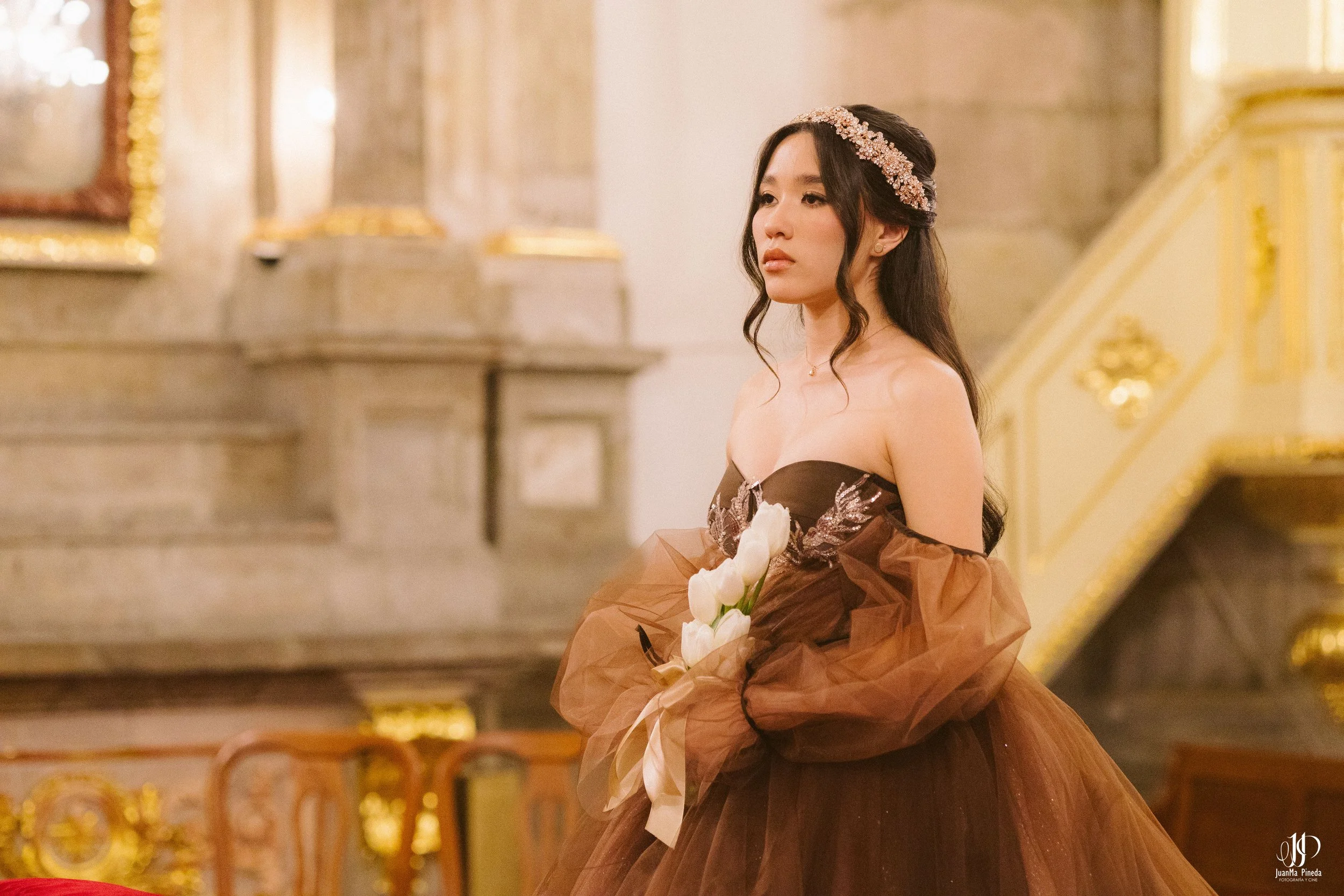 Viaja a la Historia por tus XV Años en Ex-Convento de Santa Teresa: Servicios Premium de Foto y Video en Guadalajara.