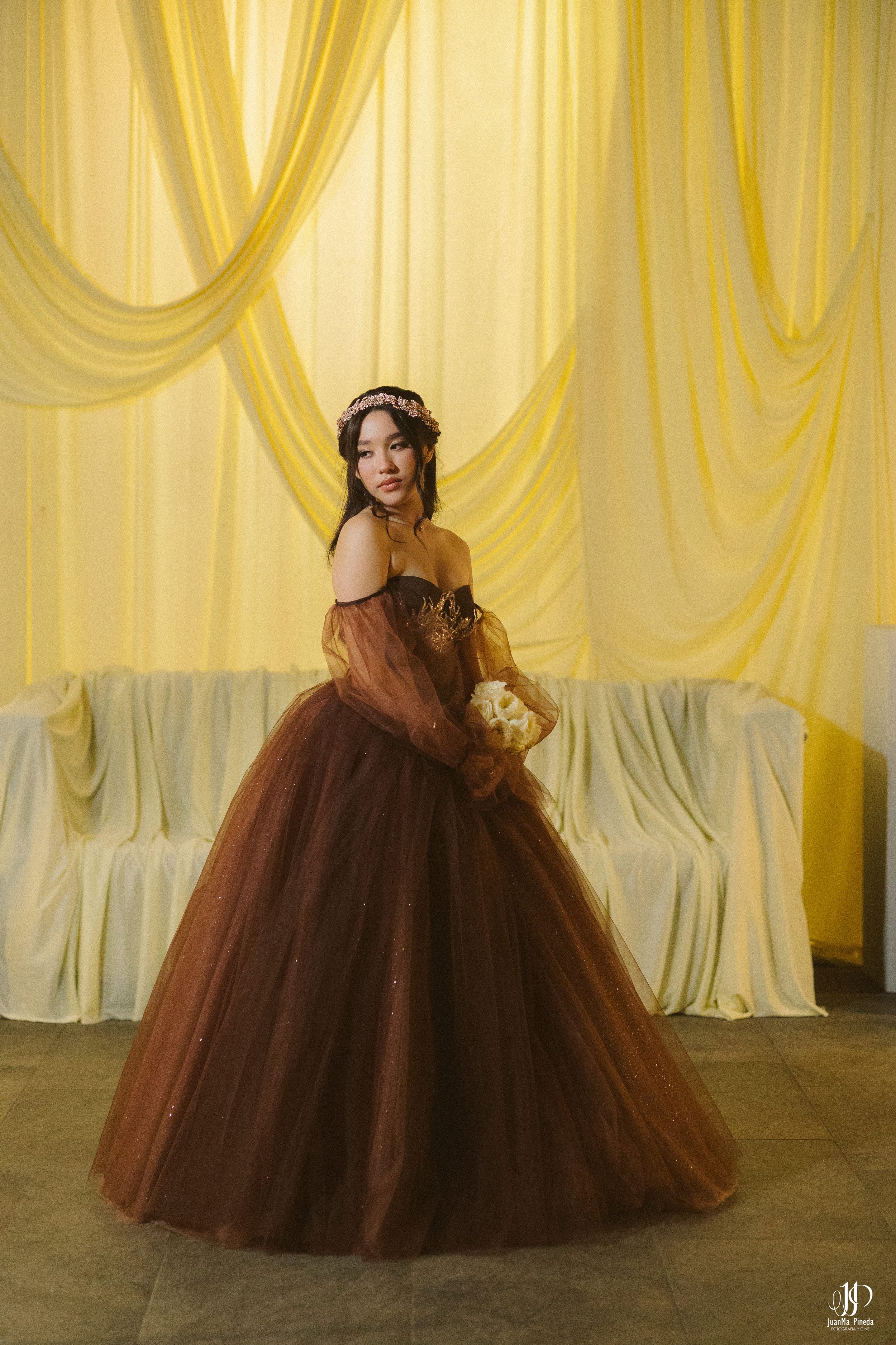 Viaja a la Historia por tus XV Años en Ex-Convento de Santa Teresa: Servicios Premium de Foto y Video en Guadalajara.