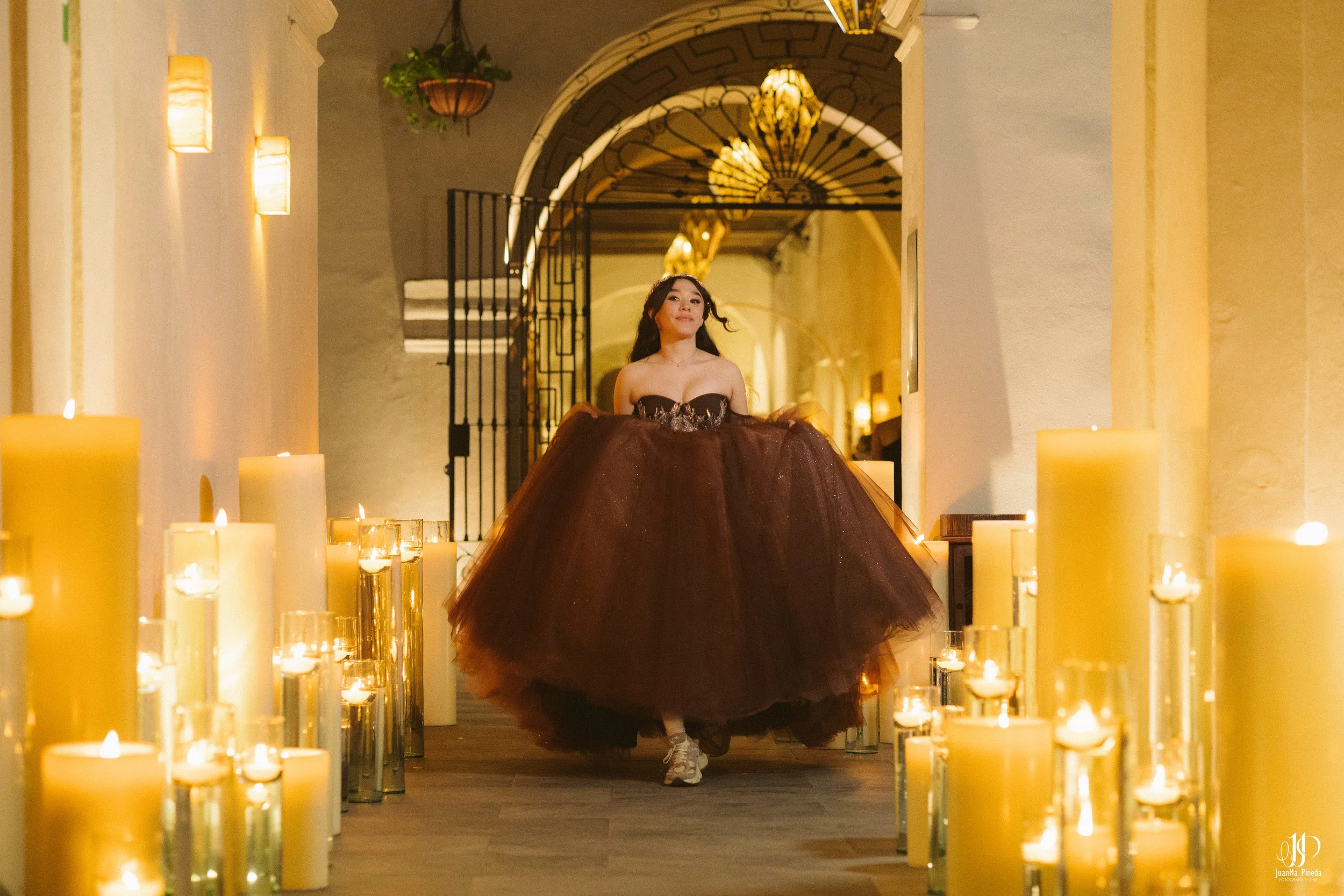 Viaja a la Historia por tus XV Años en Ex-Convento de Santa Teresa: Servicios Premium de Foto y Video en Guadalajara.