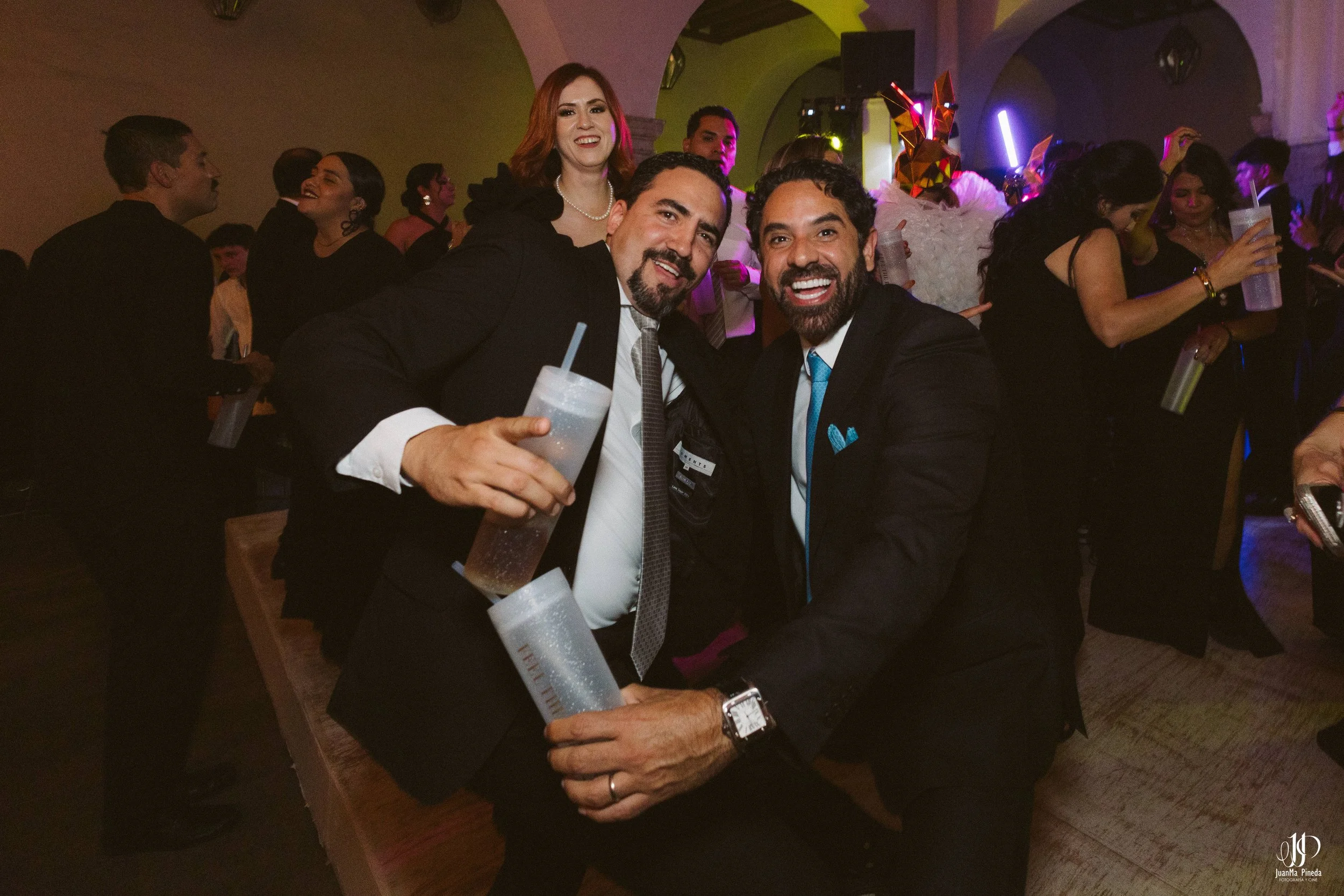 Viaja a la Historia por tus XV Años en Ex-Convento de Santa Teresa: Servicios Premium de Foto y Video en Guadalajara.