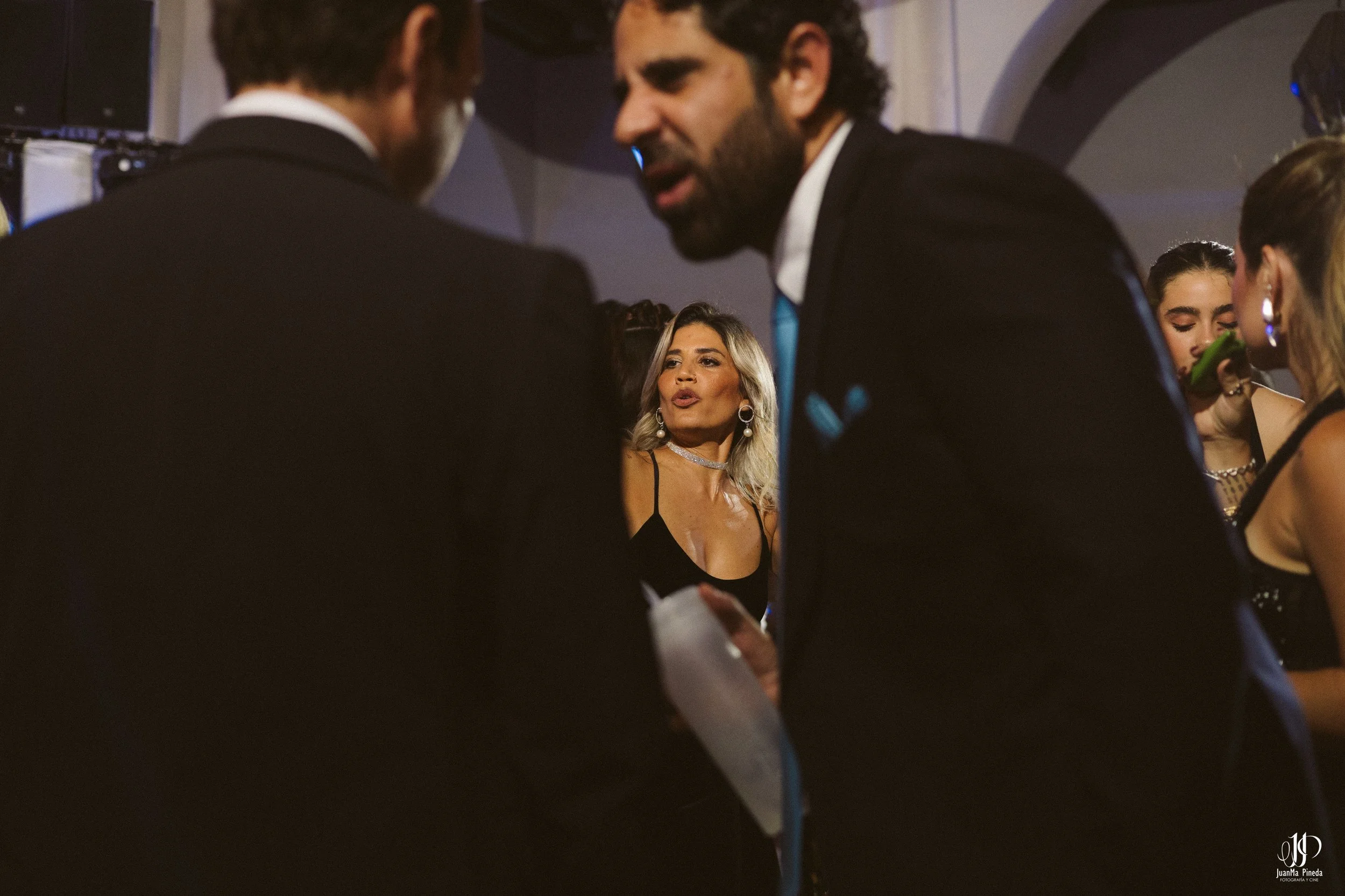 Viaja a la Historia por tus XV Años en Ex-Convento de Santa Teresa: Servicios Premium de Foto y Video en Guadalajara.