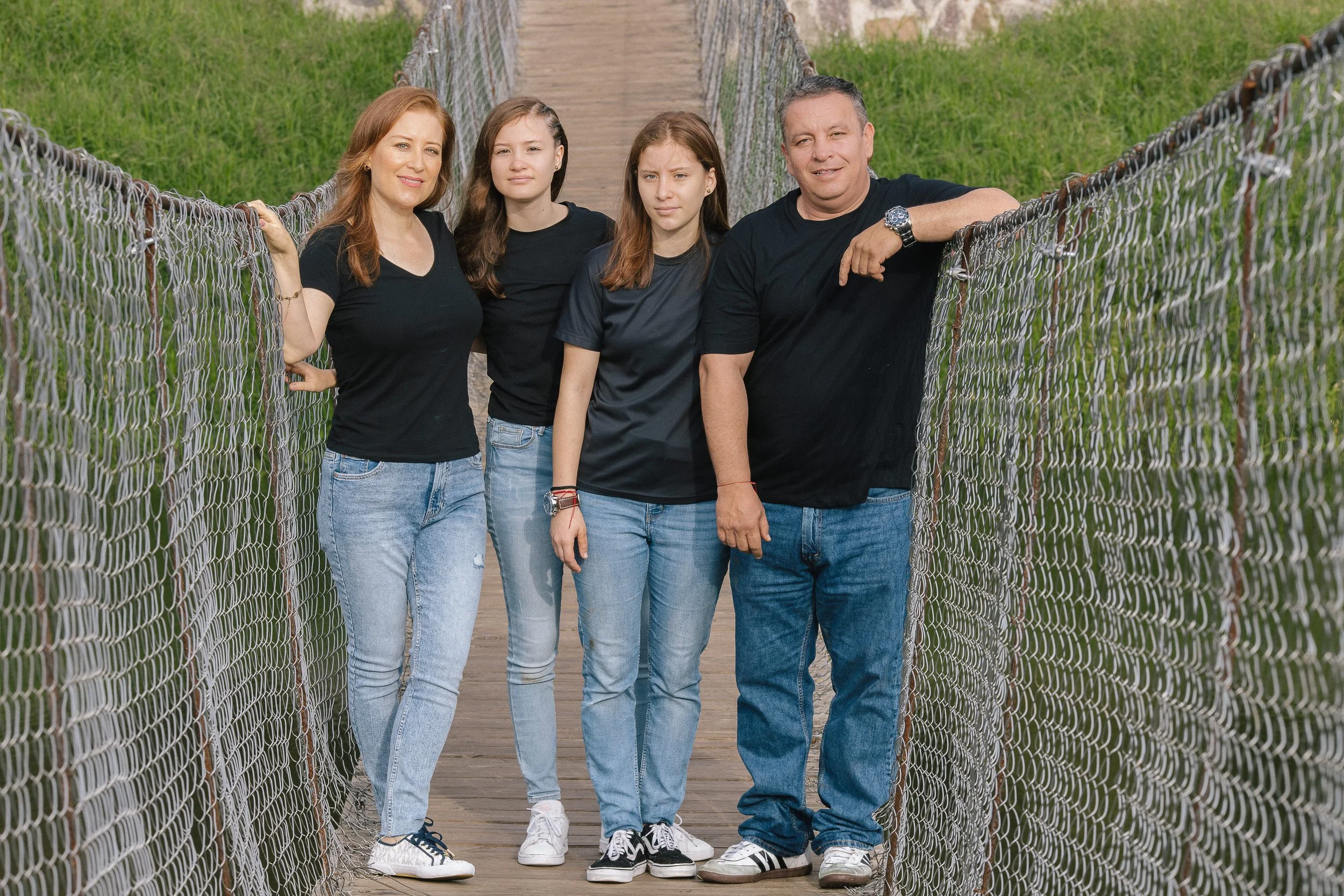 Fotos de familia inolvidables en el Parque Bicentenario Puente de Calderón