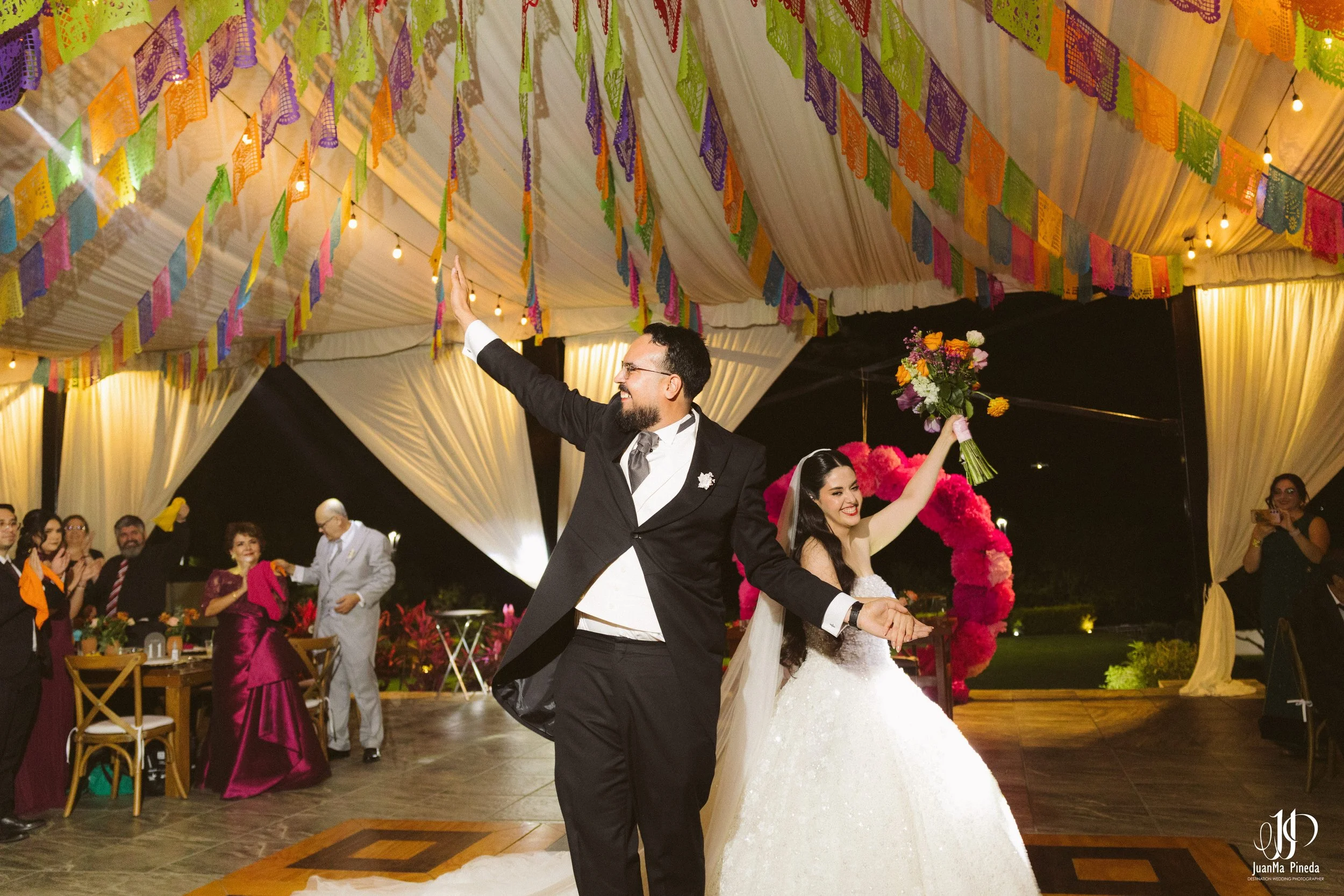 Fiesta+Villa+Encantada-4.jpg