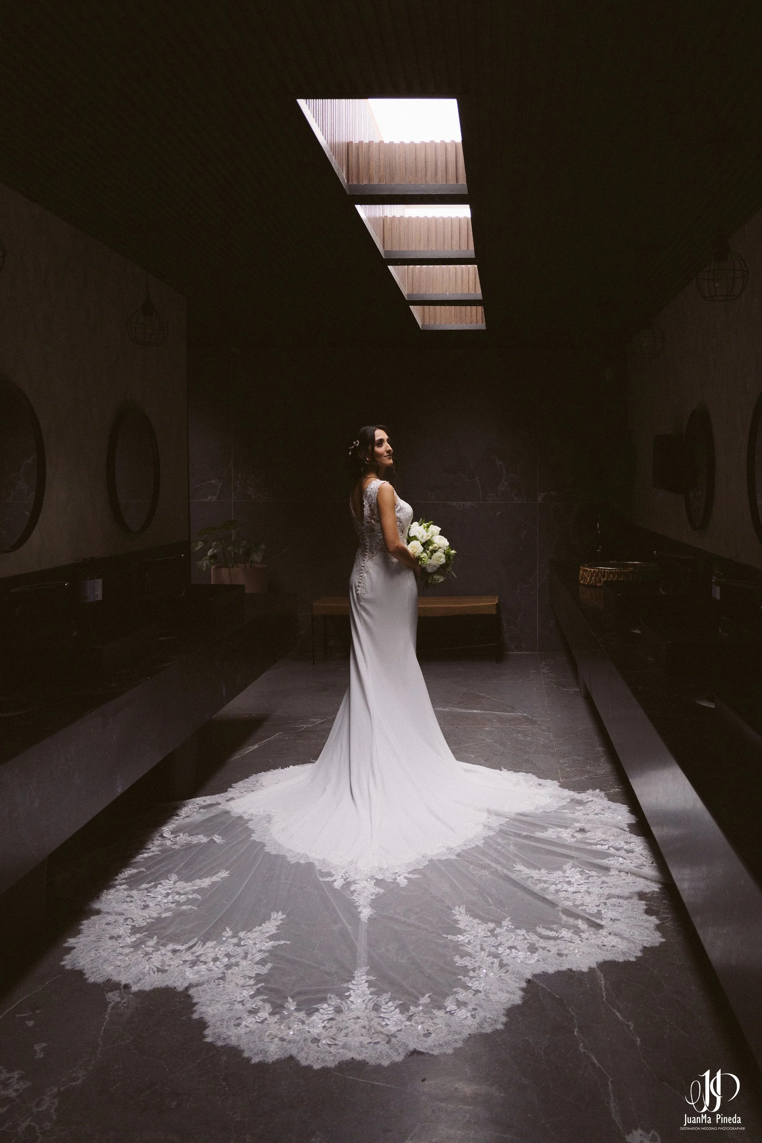 Getting+Ready+Groom-11.jpg