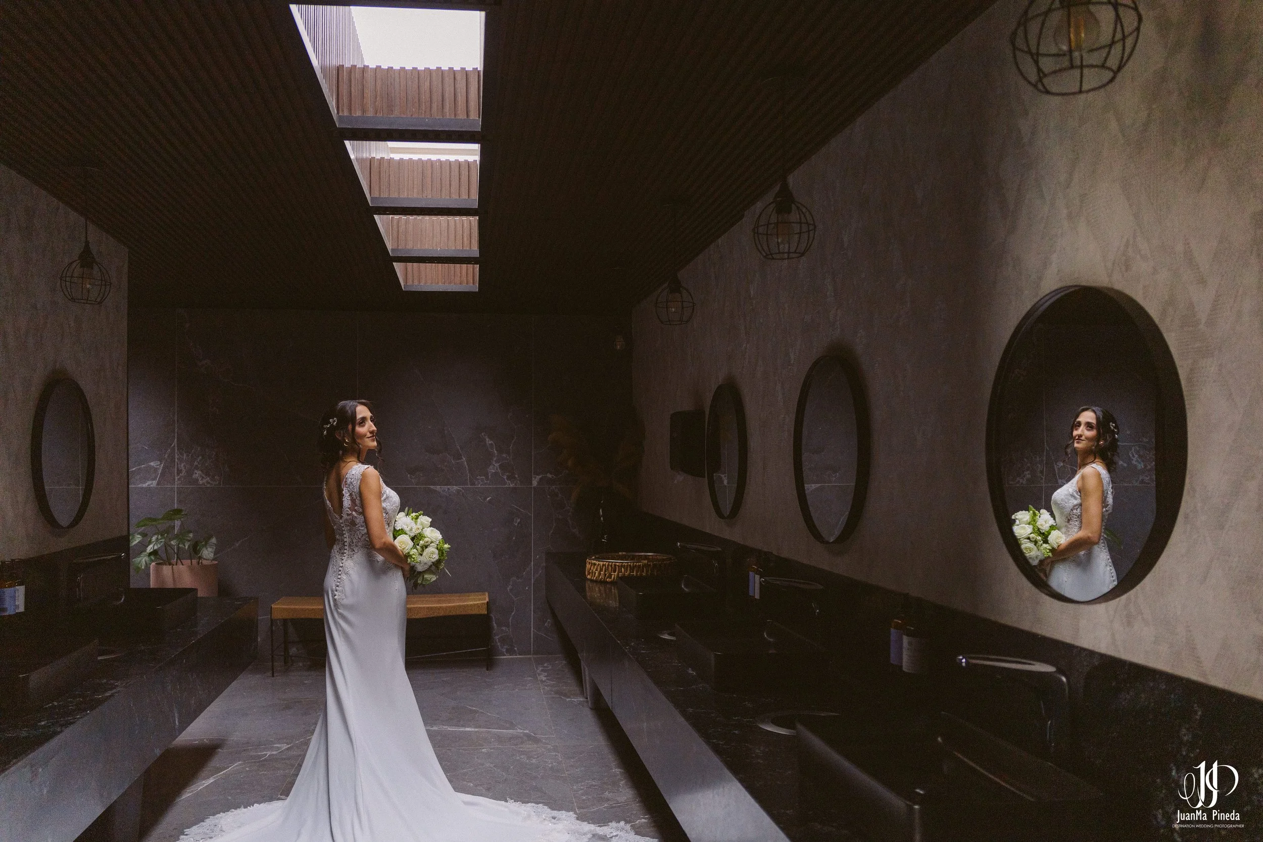 Getting+Ready+Groom-12.jpg