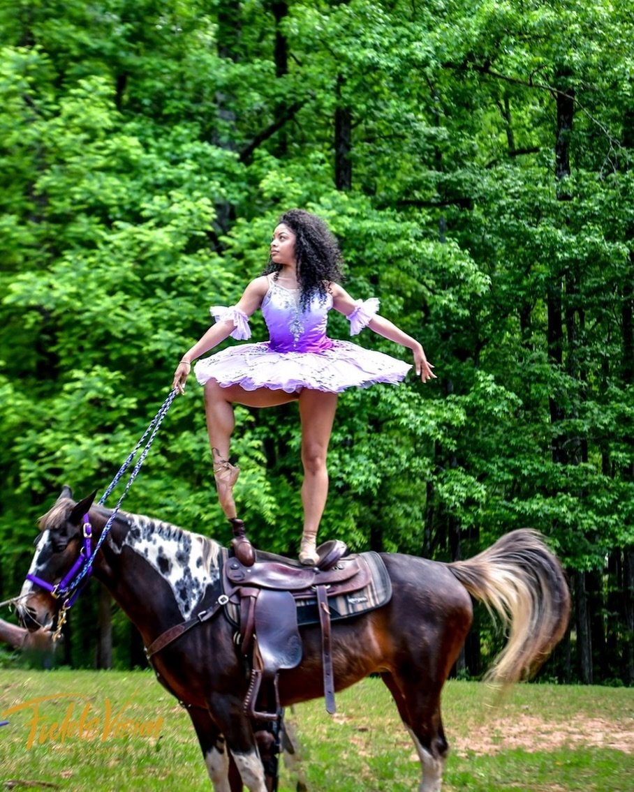 Ballerina and her Bronco🐎🩰

Featuring our NEW &ldquo;LILAC LOVE&rdquo; Flowerina Tutu😍💜 The perfect color for a Spring Wedding! Book now!

Photo by @torreyvision @fieldsvision 
Horse @taylord_trails_llc
Ballerina @jewel_ballerina @jeweldellis
*
*