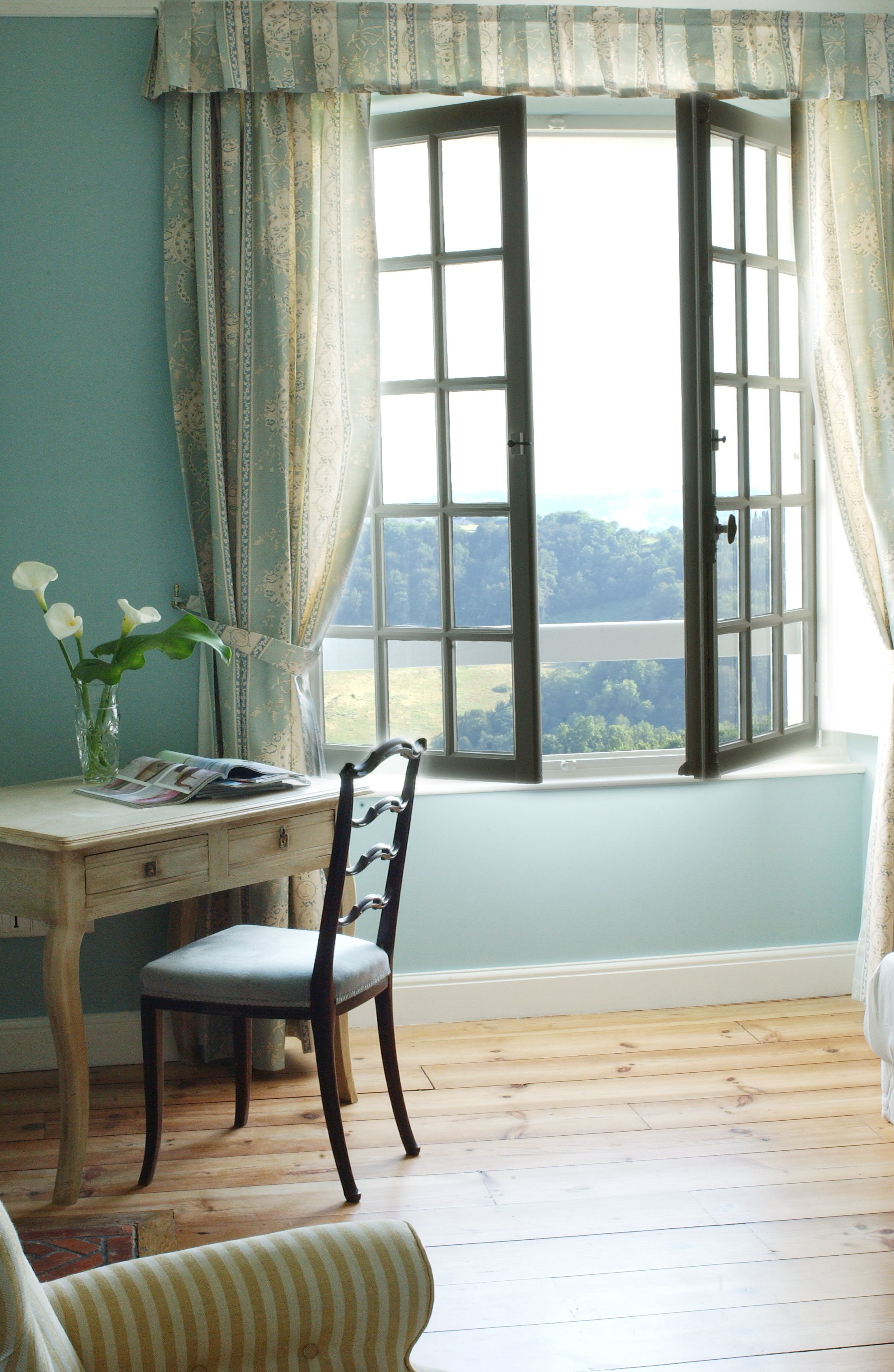 blue-bedroom-view1.jpg