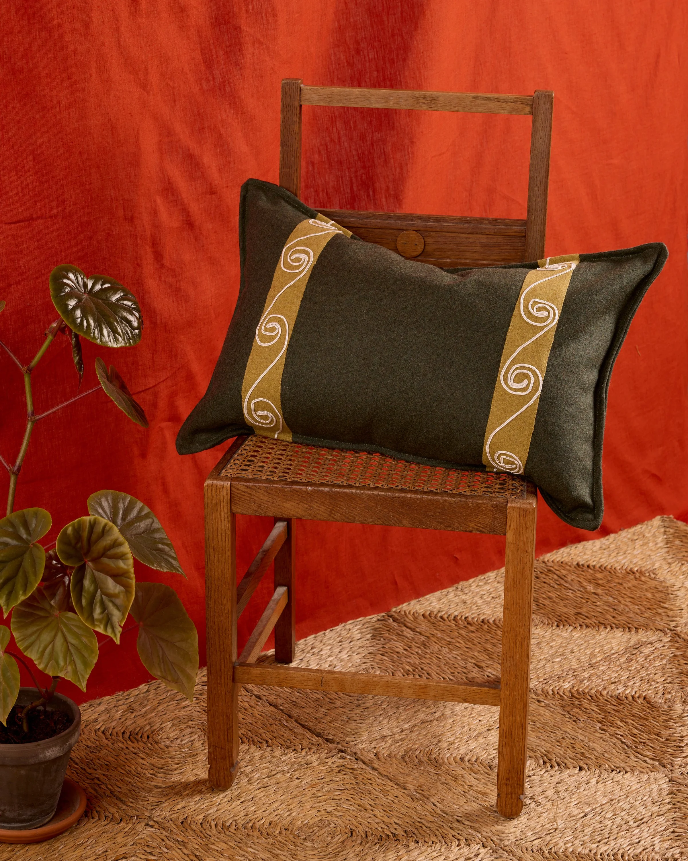 KRISTY NOBLE_LORA AVEDIAN_PASSEMENTERIE_LOWRES_02.JPG